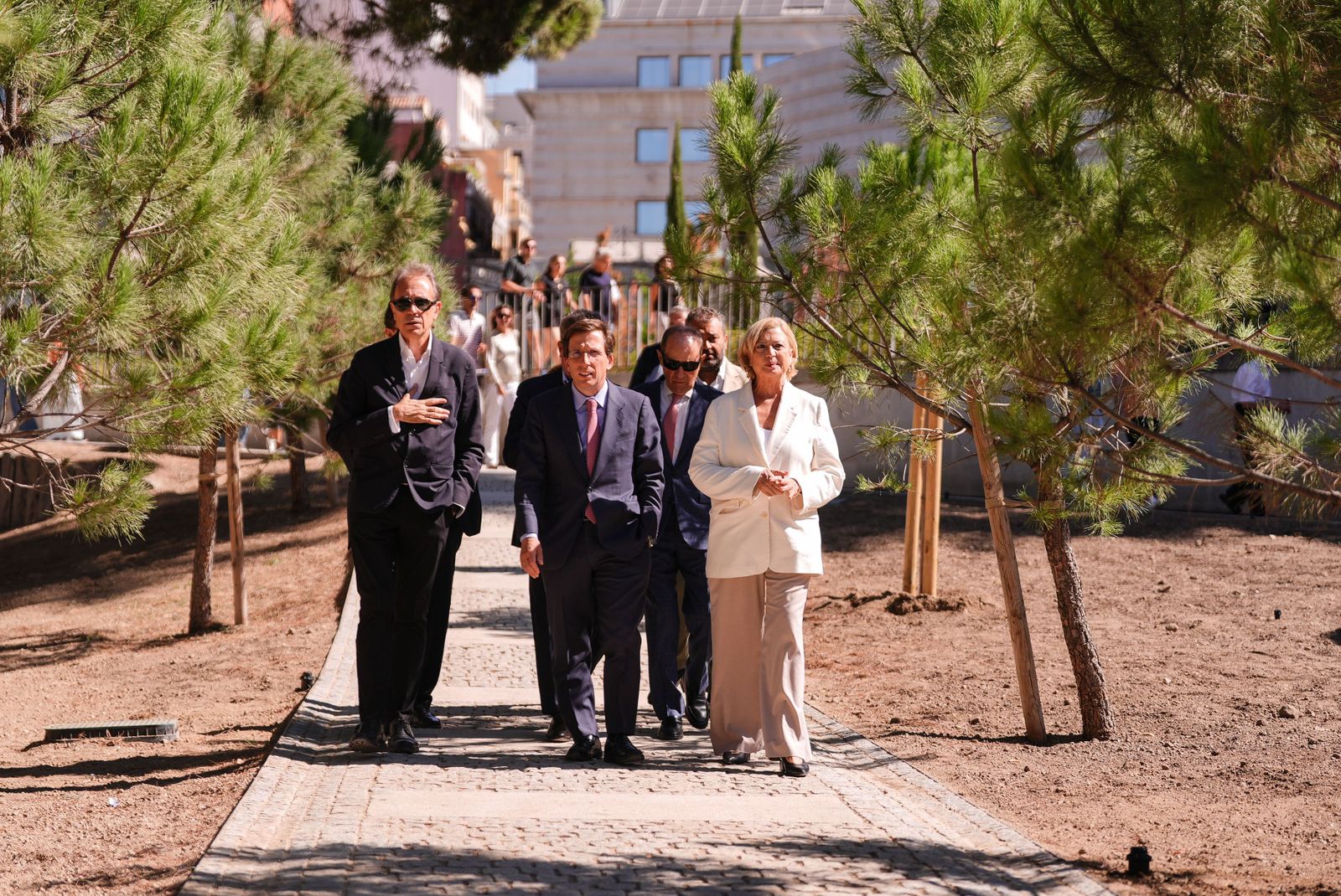 Reabren los Jardines de Sabatini tras reparar hundimientos y encharcamientos