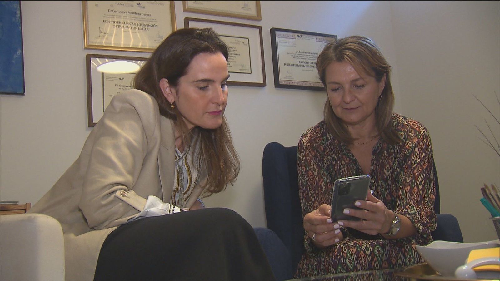 Dos psicólogas madrileñas crean una app para salvar parejas