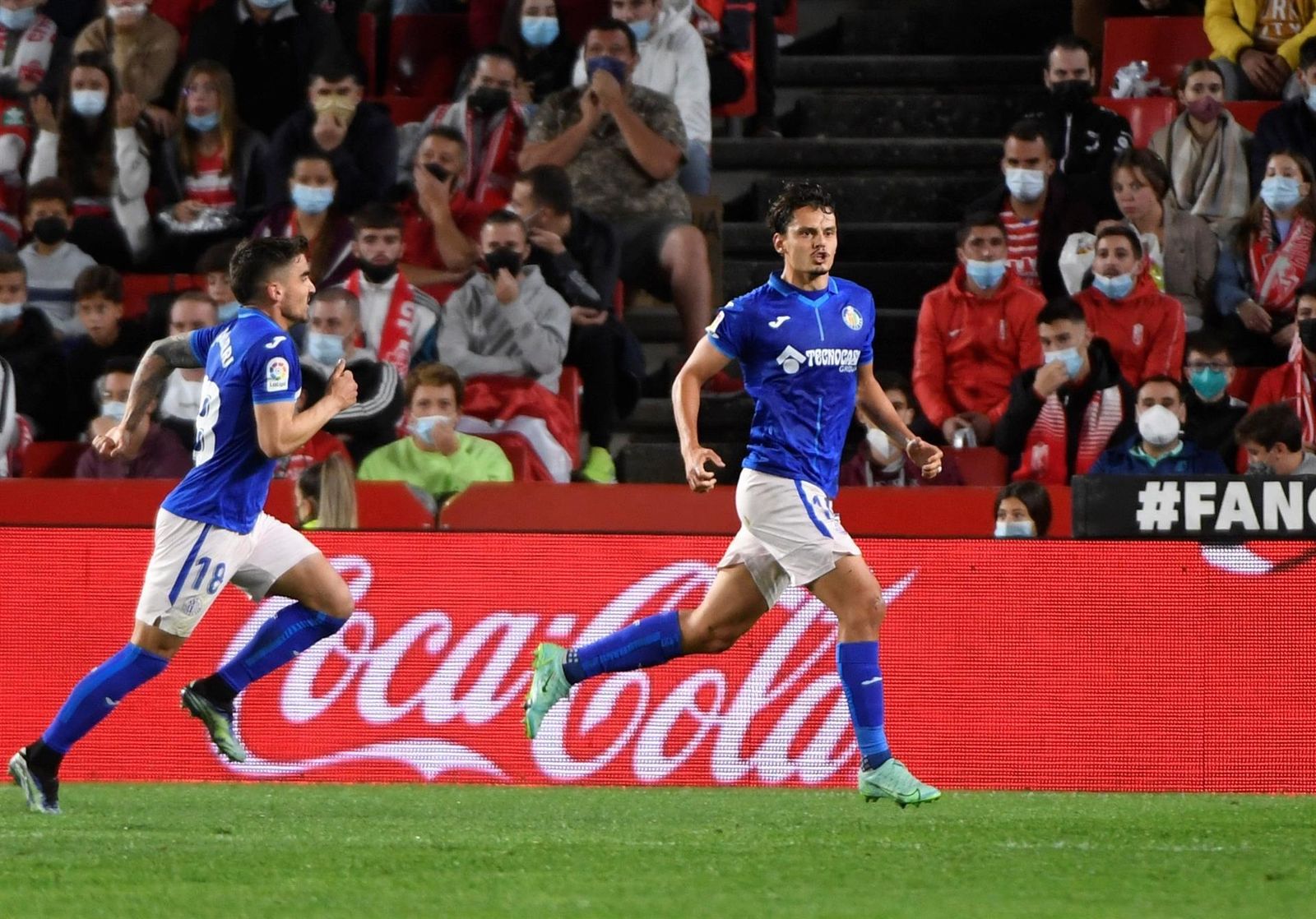 Unal celebra el gol