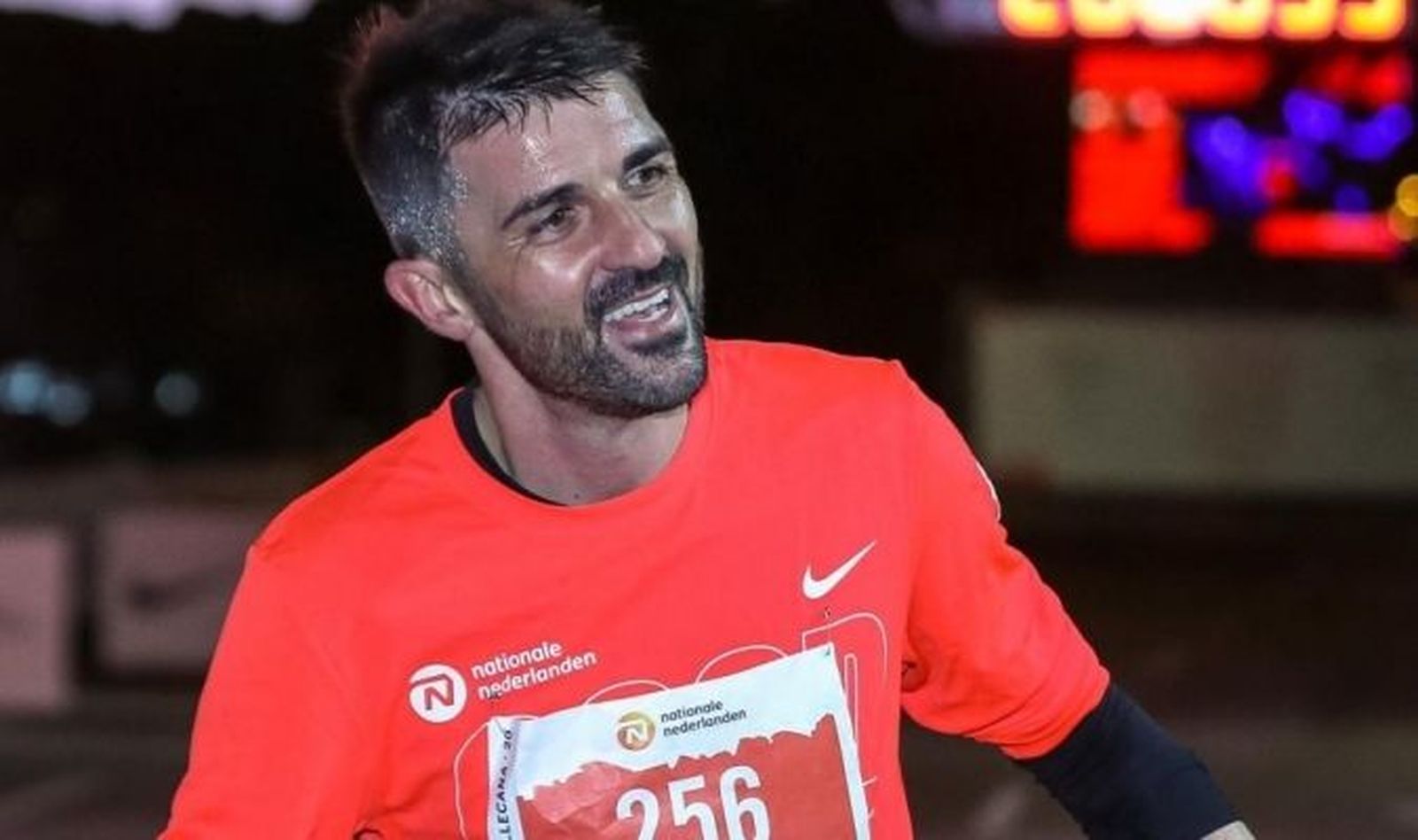 David Villa se estrenó como corredor en la San Silvestre a un ritmo de 3'43" el kilómetro