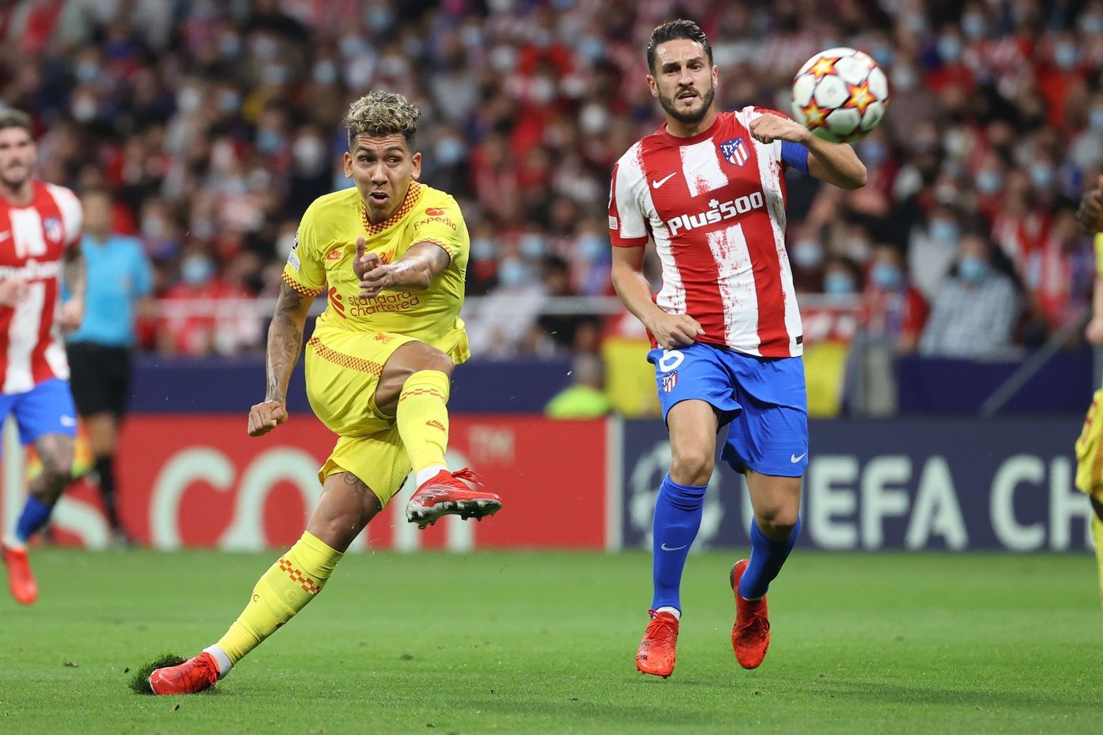 Koke ante el Liverpool