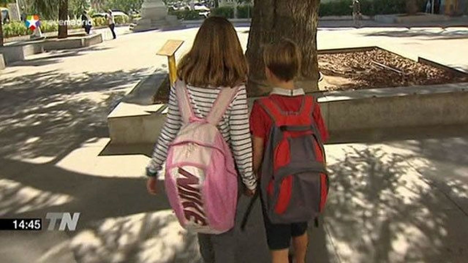 Los médicos piden campañas públicas para prevenir dolor de espalda en escolares