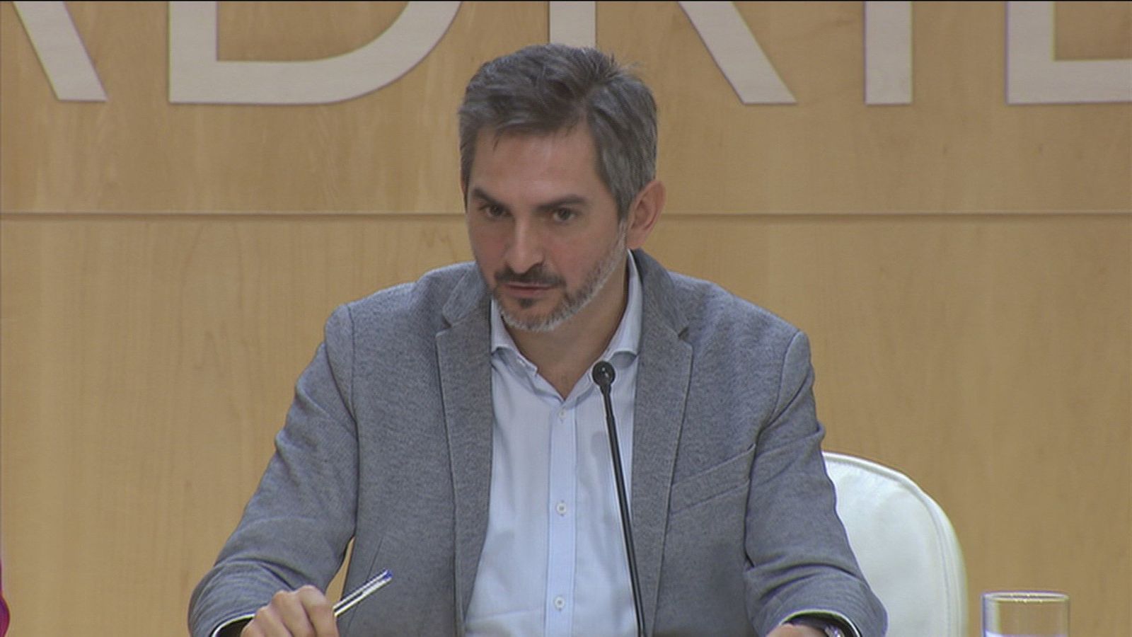Los servicios sociales de Madrid se reformarán antes de que el modelo "reviente"