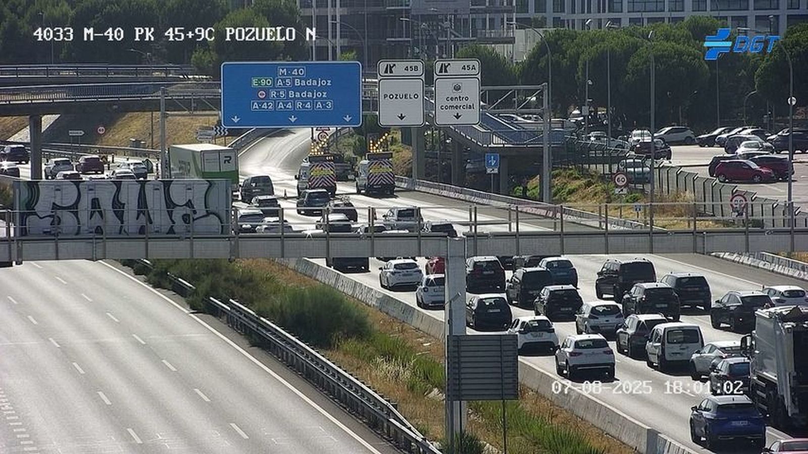 Estado del tráfico en la M-40 próximo a la incorporación a la M-40