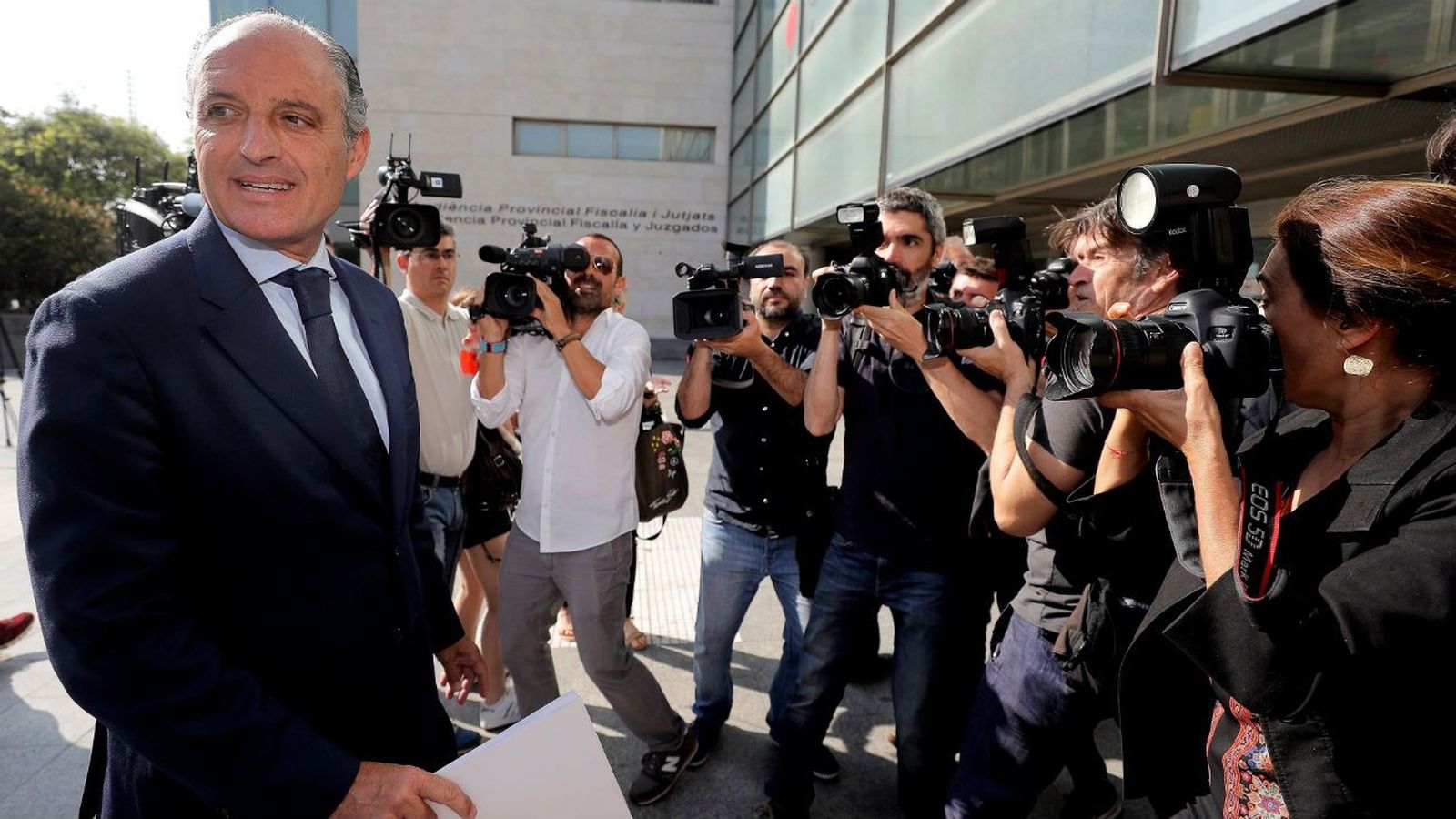 Camps ve una "persecución política" en la causa de la F1