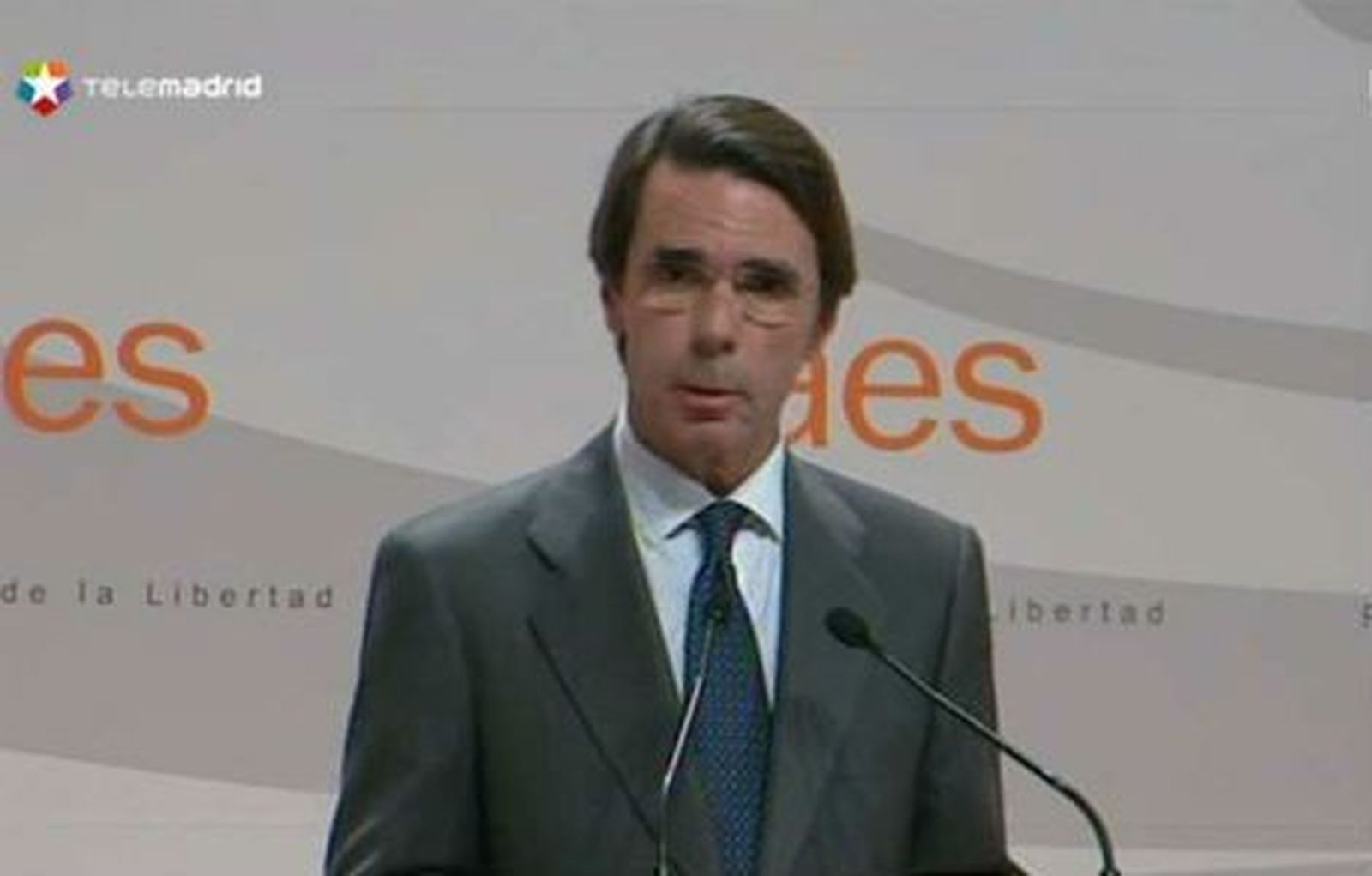 Aznar avisa de que España sólo se puede romper si antes se rompe Cataluña