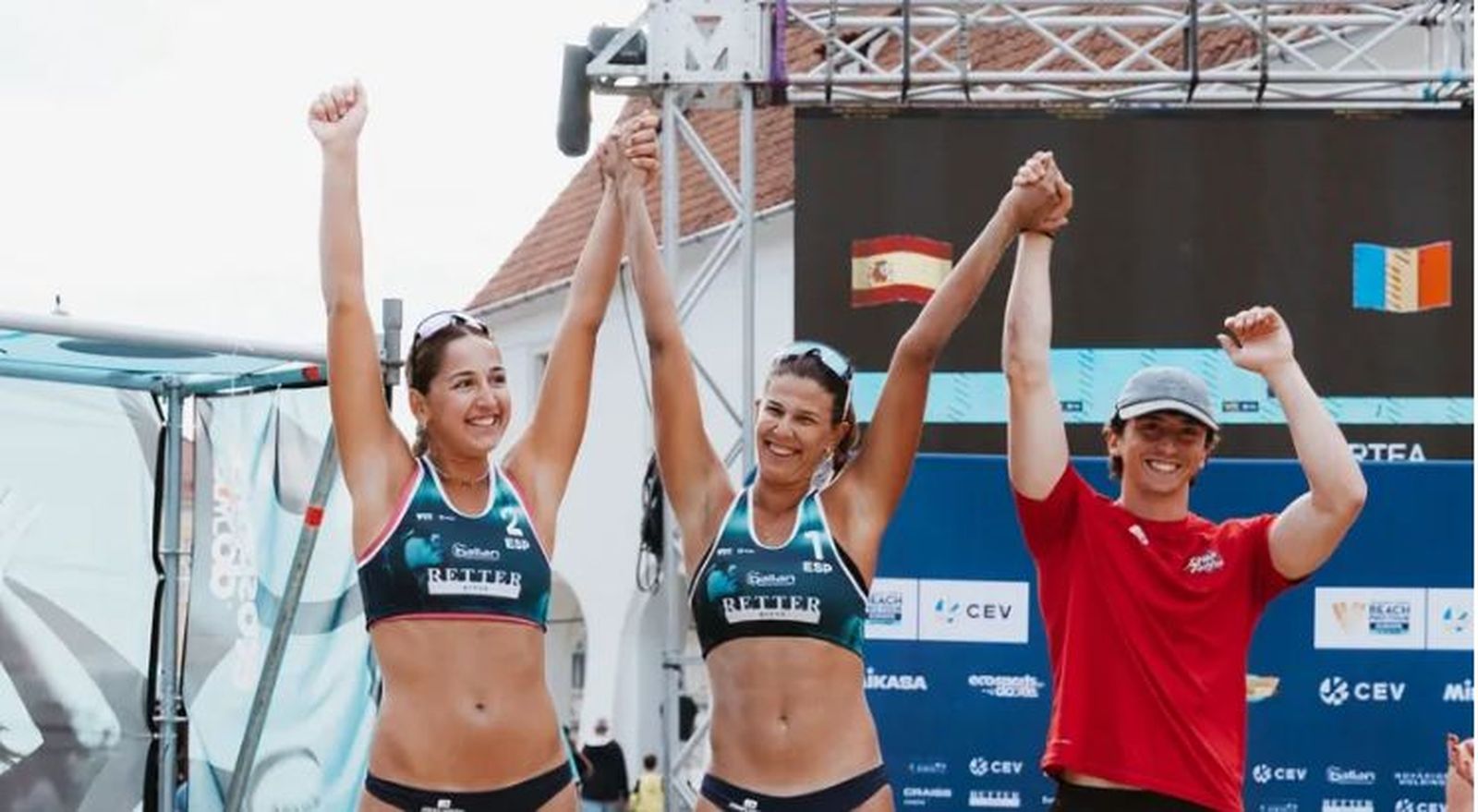 Marta Carro y Adriana Serrano