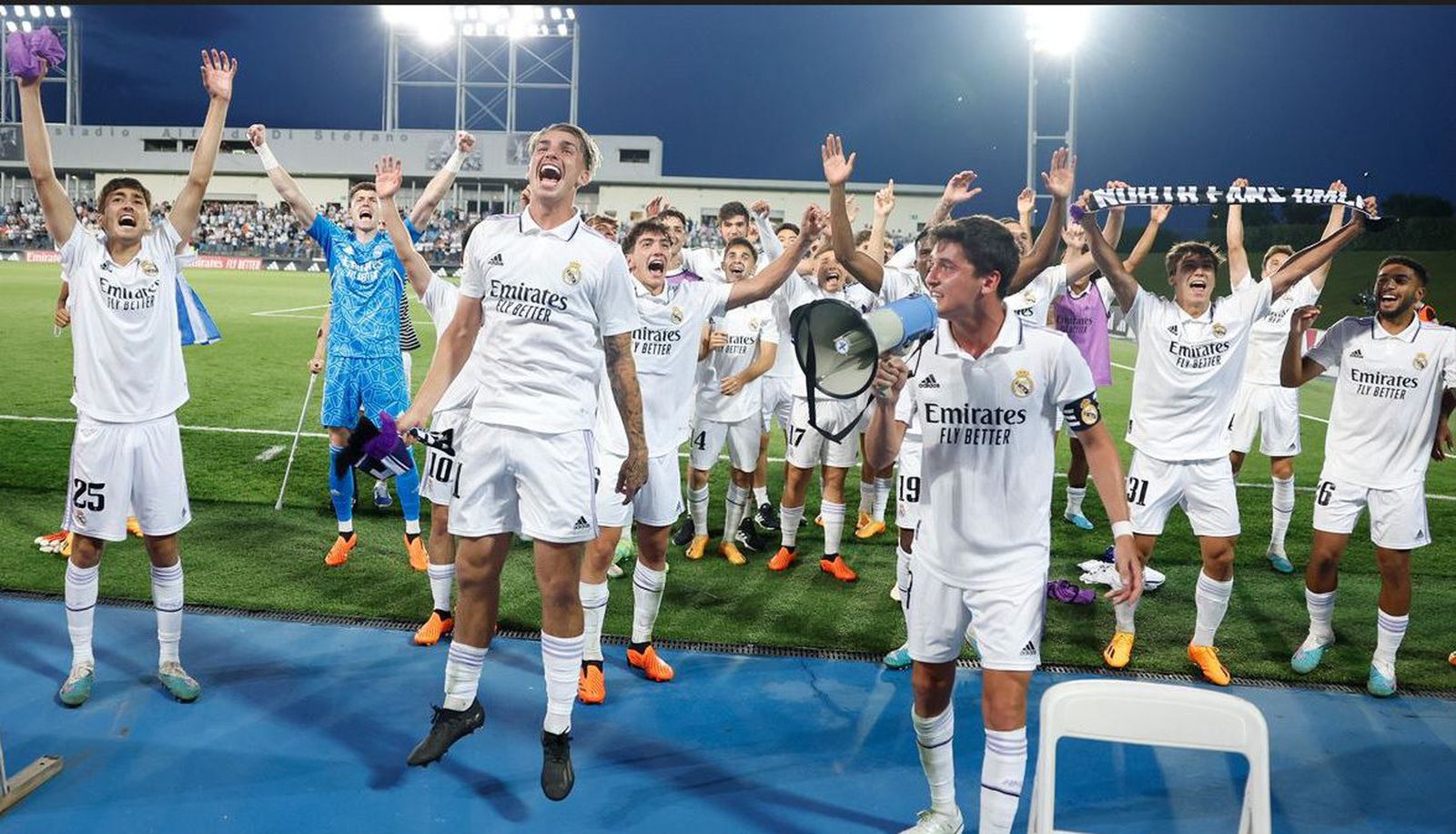 El Castilla remonta al Barça B y se mete en la final de ascenso a Segunda