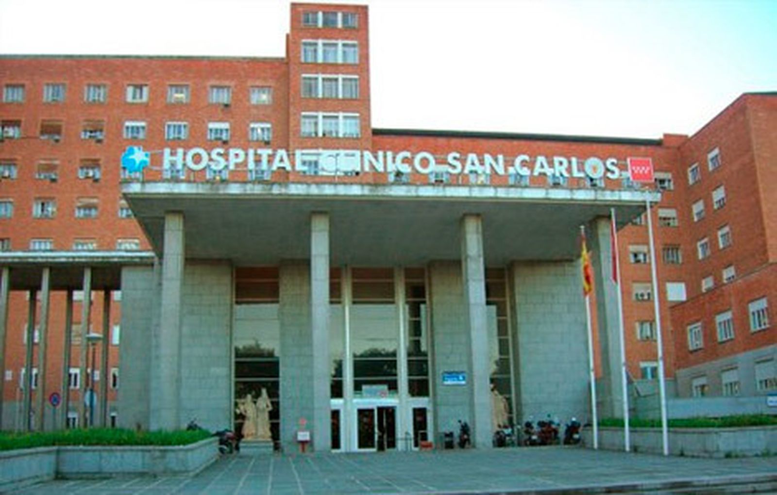 Una niña de 13 años, ingresada por coma etílico tras un botellón en Leganés