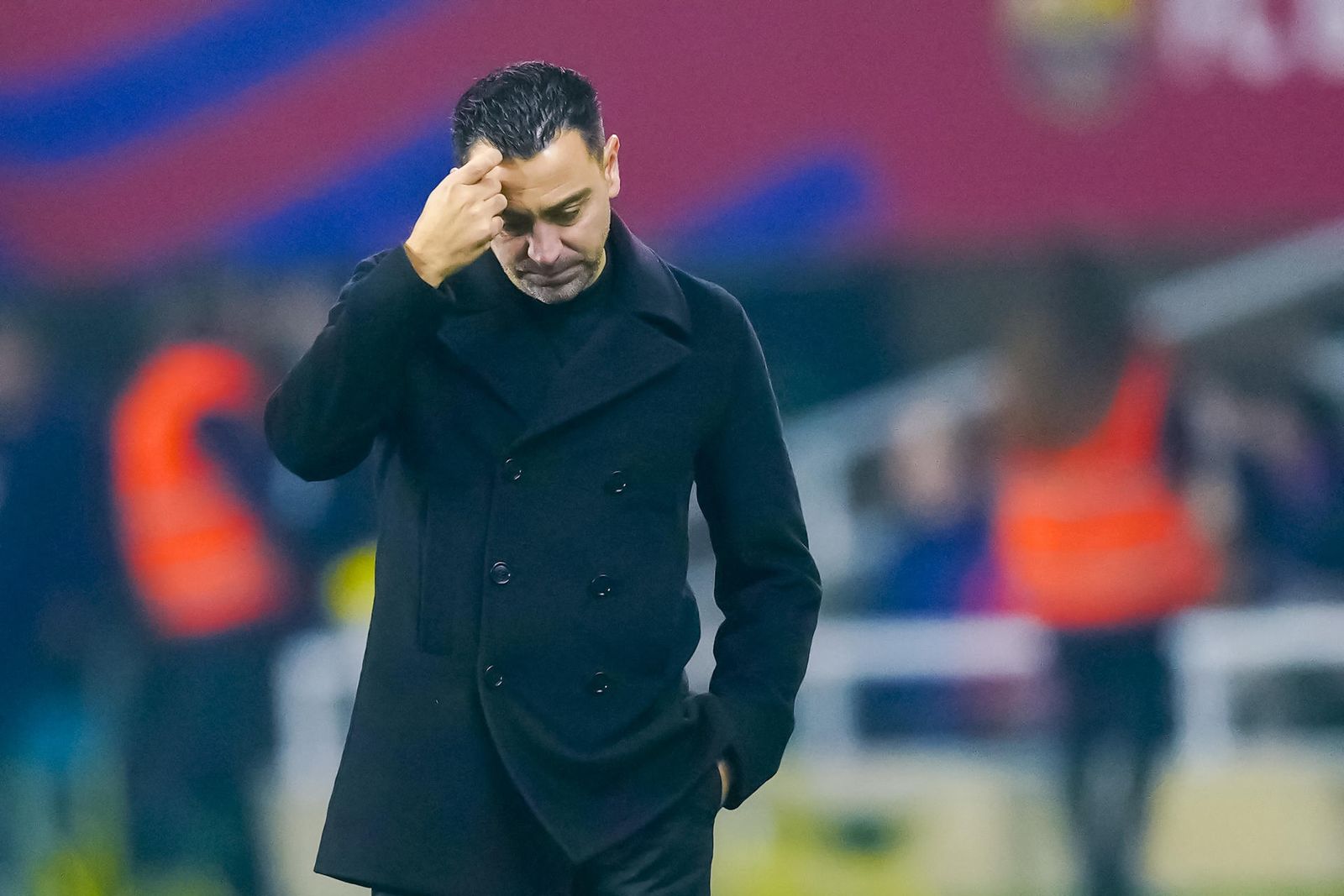 Xavi Hernández, tras perder en casa ante el Villarreal