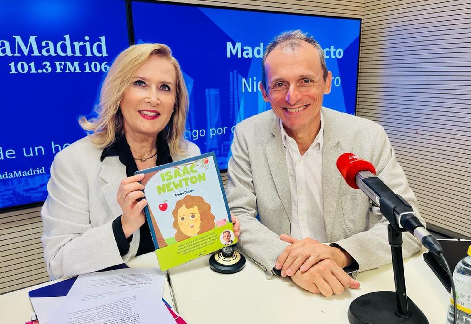 Nieves Herrero y Pedro Duque