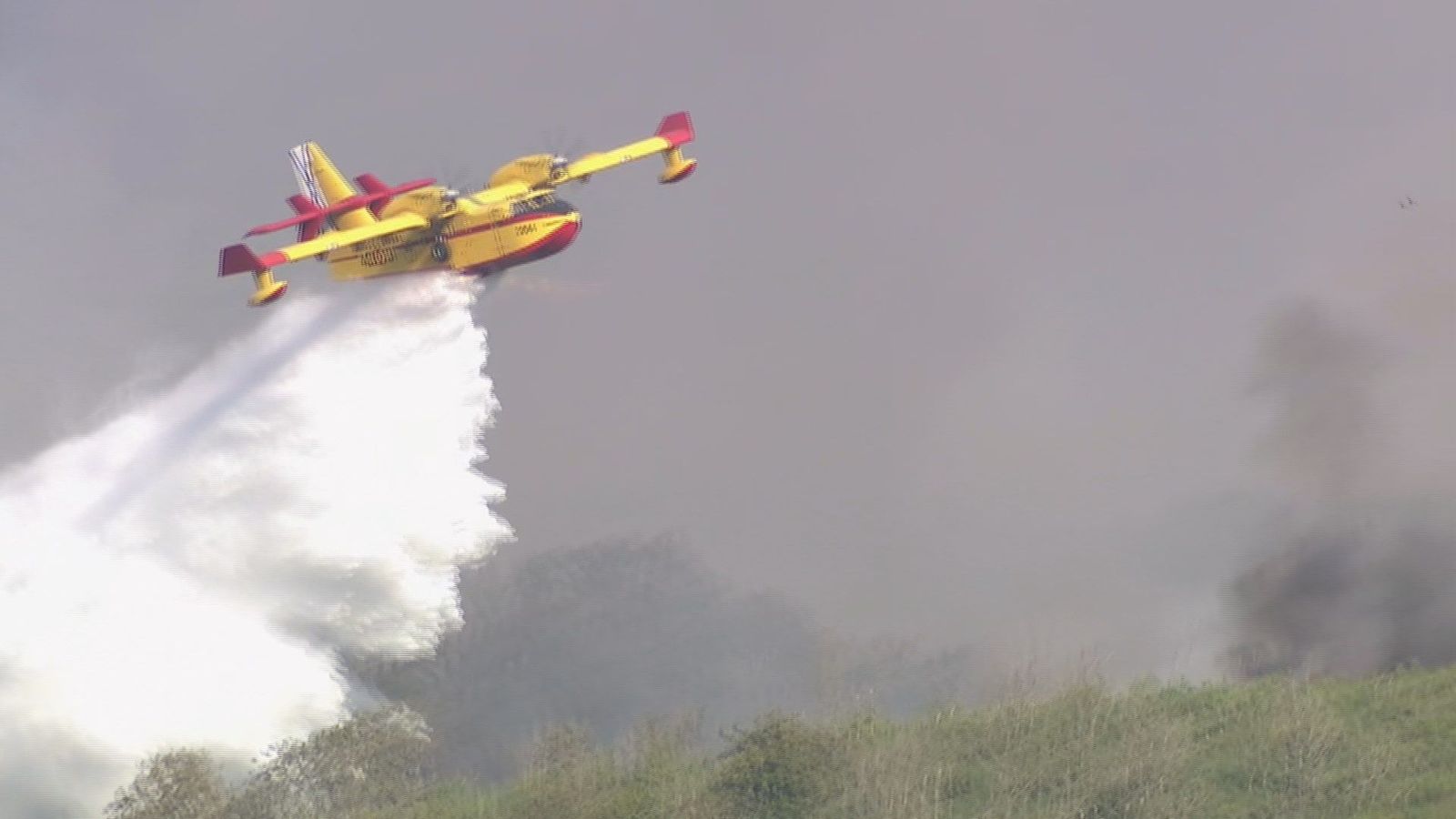 Jornada negra de incendios en Orense con más de 1.000 hectáreas quemadas