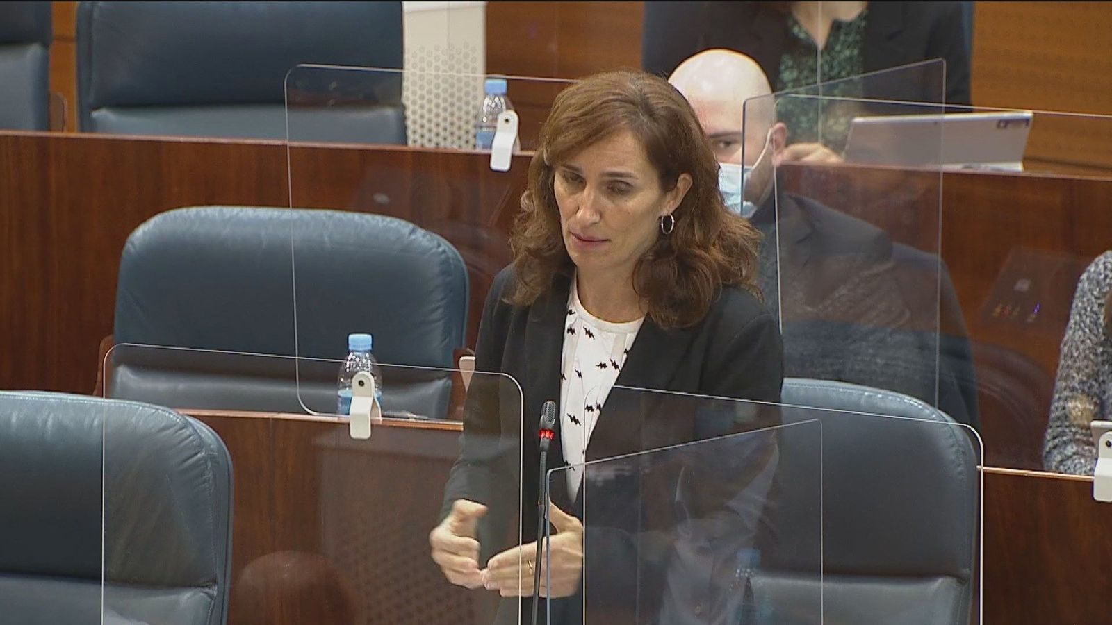 Cruce de reproches entre Más Madrid y el consejero de Hacienda en la Asamblea