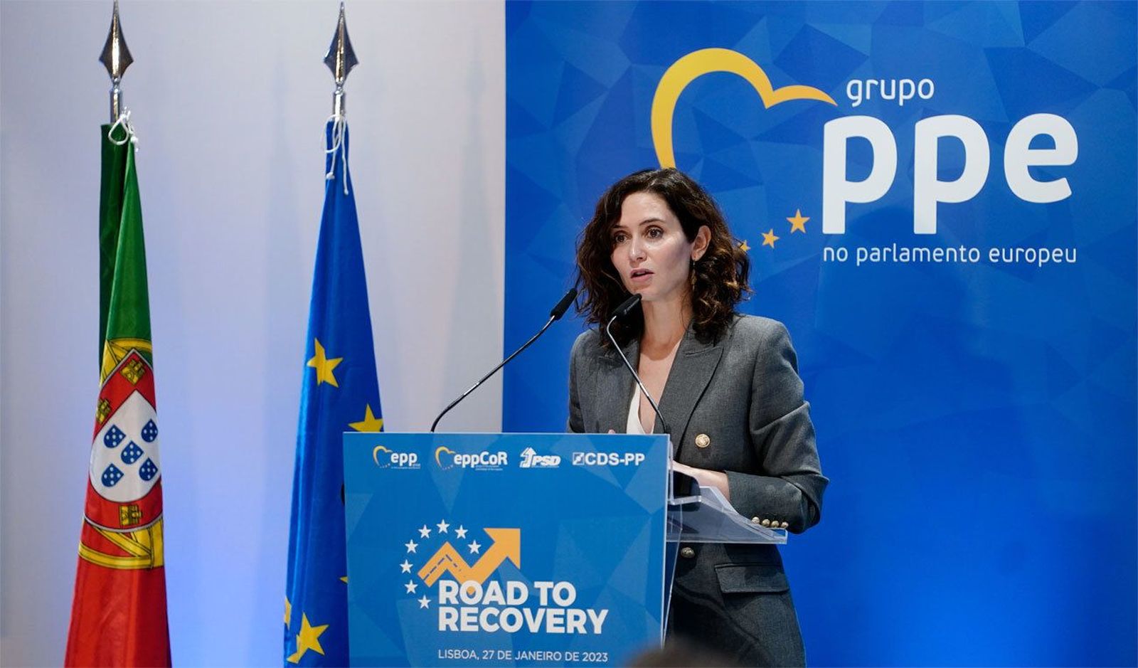 Ayuso dice que el Gobierno utiliza los fondos europeos de recuperación con interés electoral