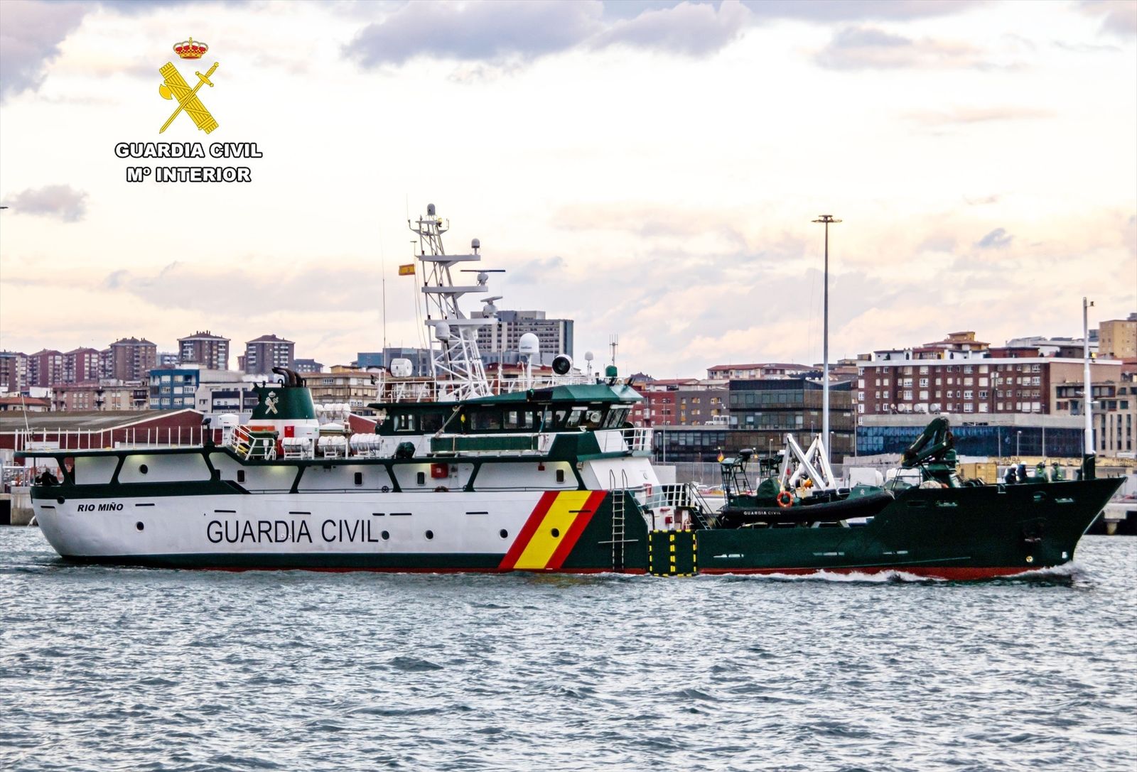 El buque oceánico 'Río Miño de la Guardia Civil