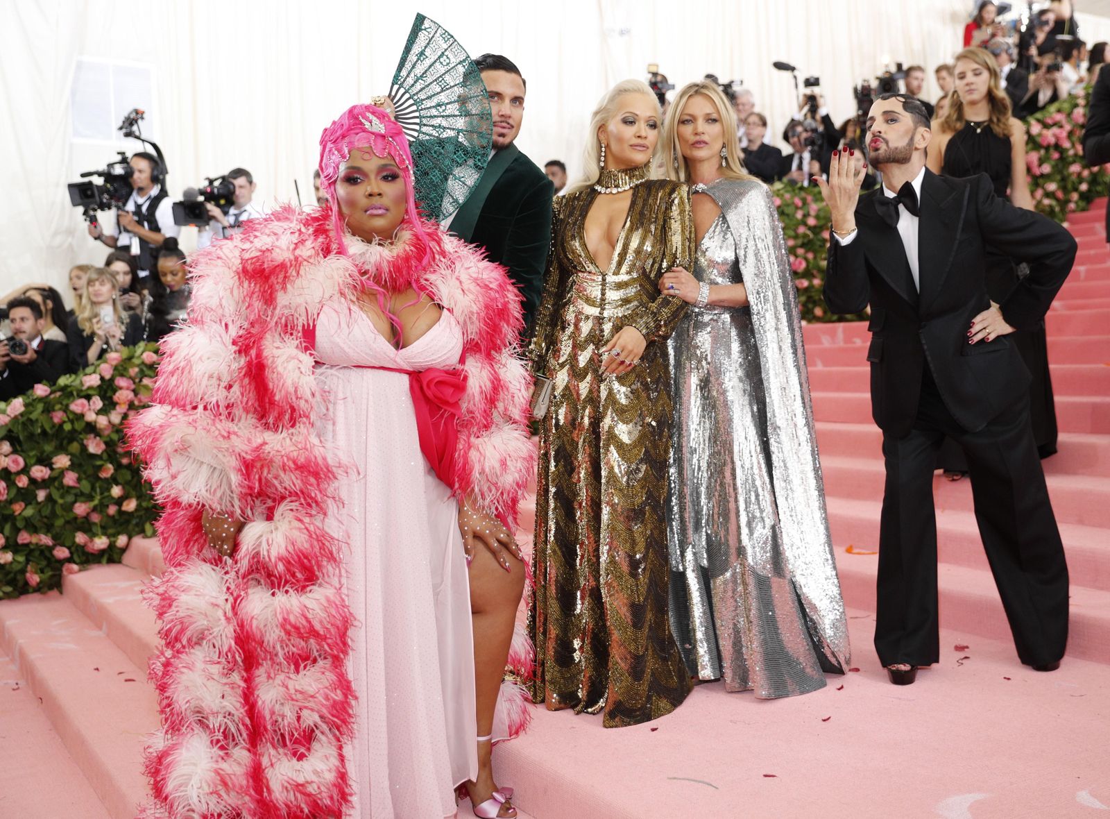 Excentricidad y estilo libre en una divertida gala del MET en Nueva York