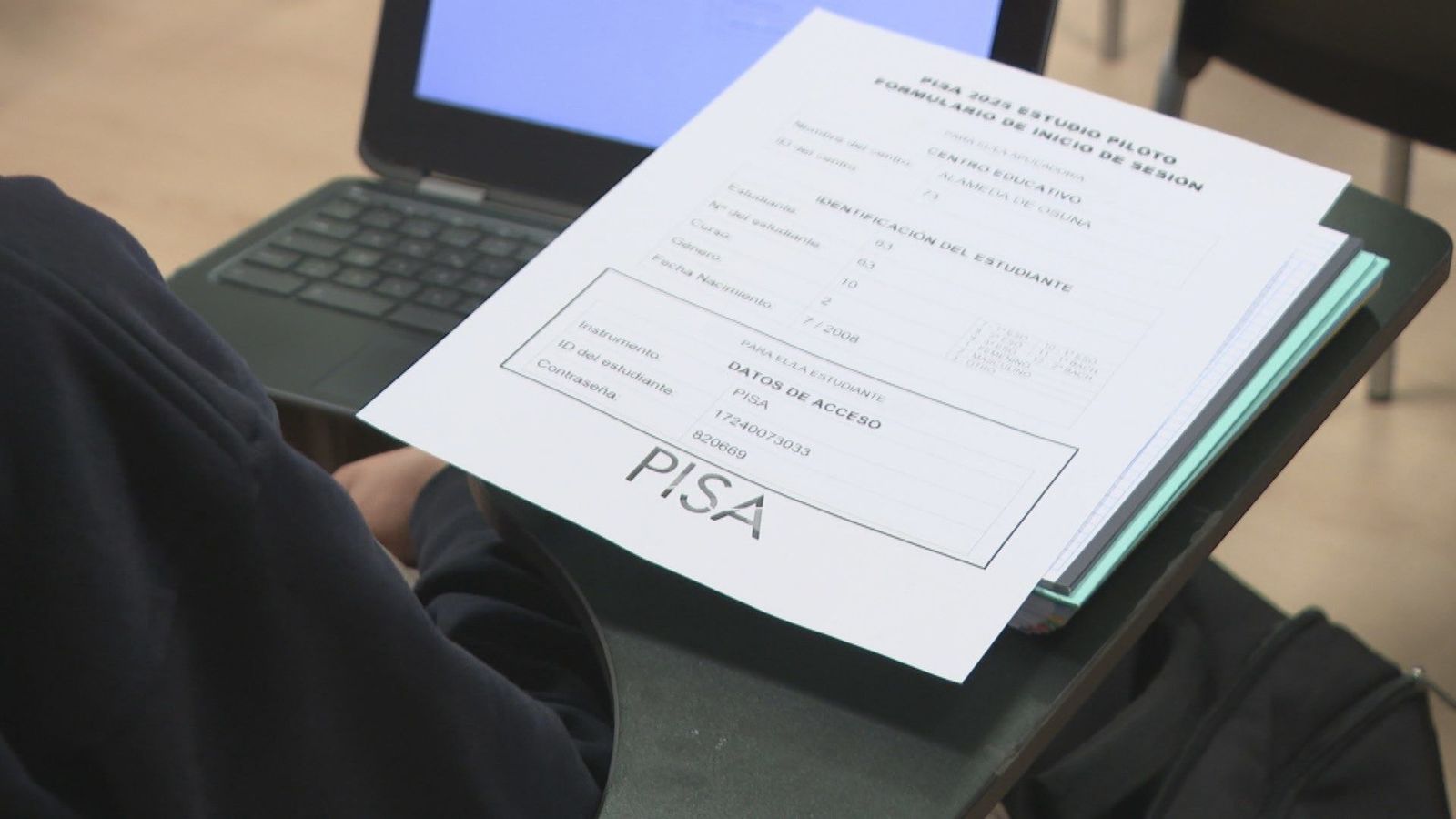 Alumnos madrileños participan en una prueba piloto del programa PISA
