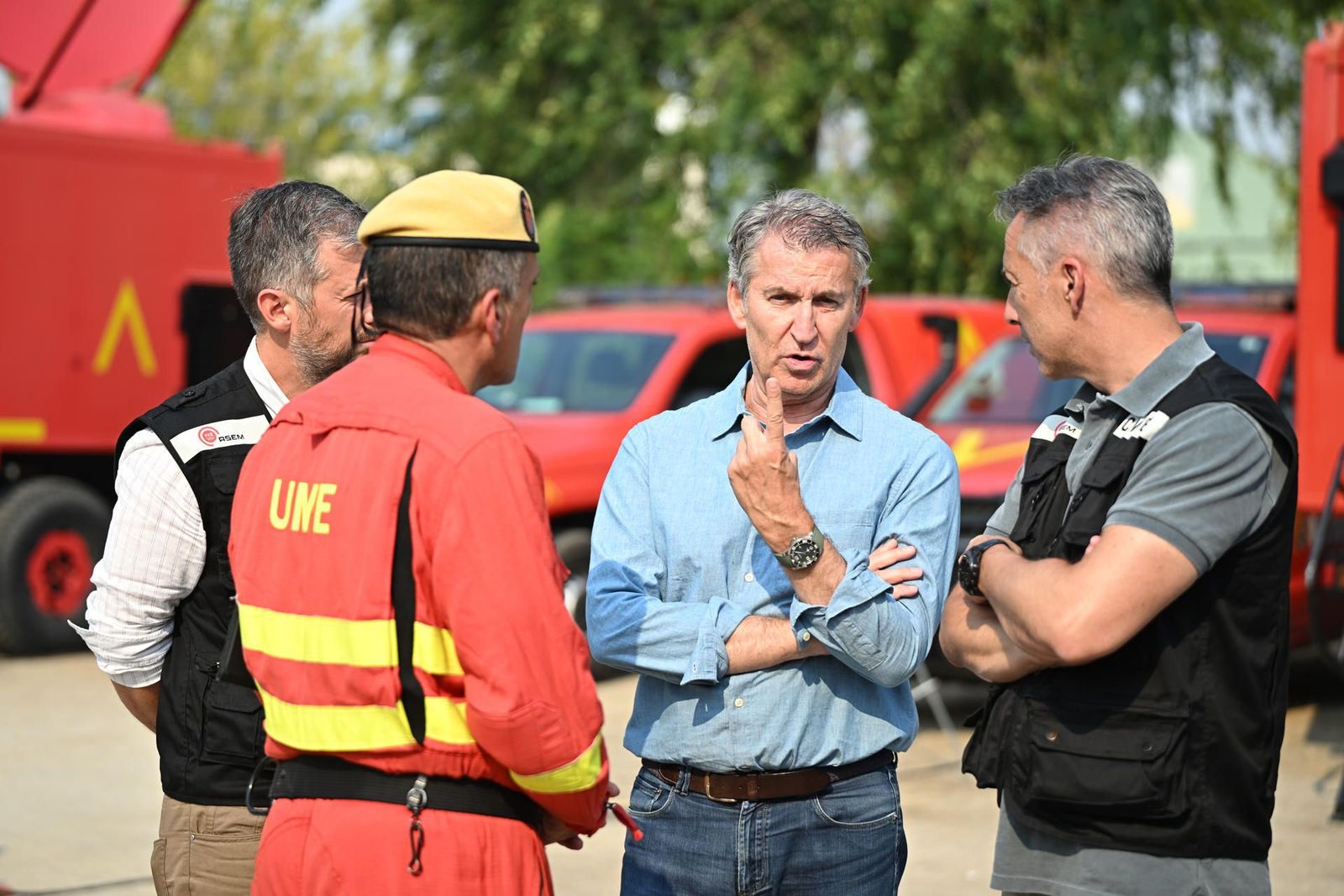 Feijóo llama a la unión para combatir el incendio: "Tenemos que seguir todos juntos, sin excepción"