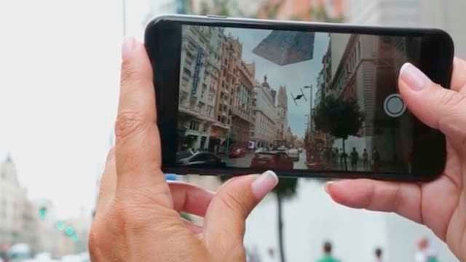 Una escena virtual del próximo filme de Star Wars, en el cielo de Madrid