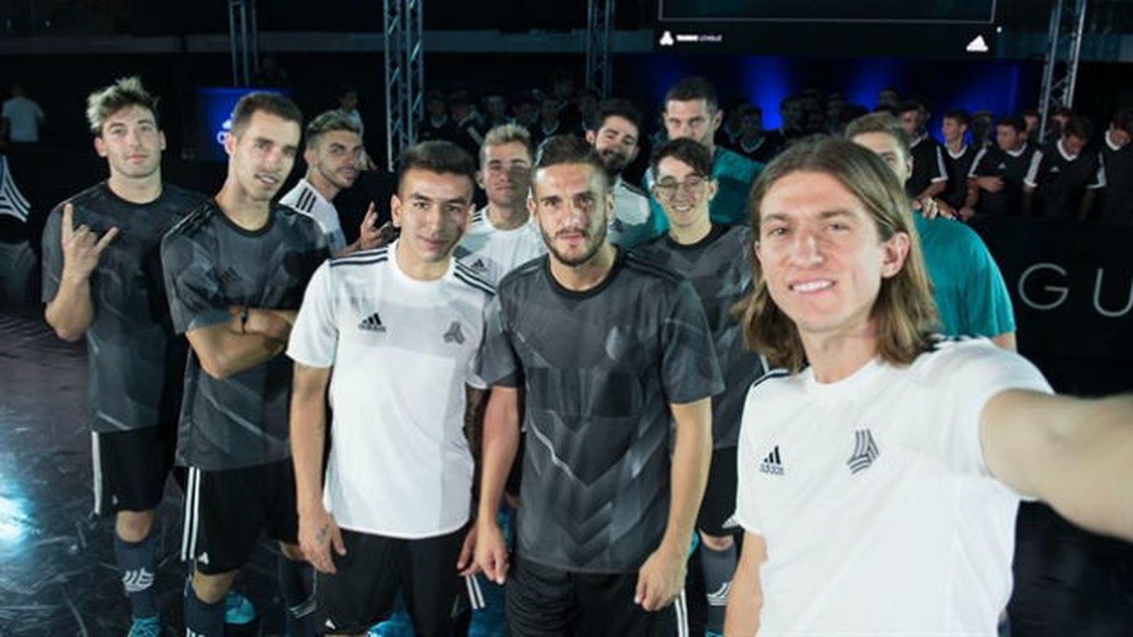 Jugadores del At. Madrid en un acto publicitario
