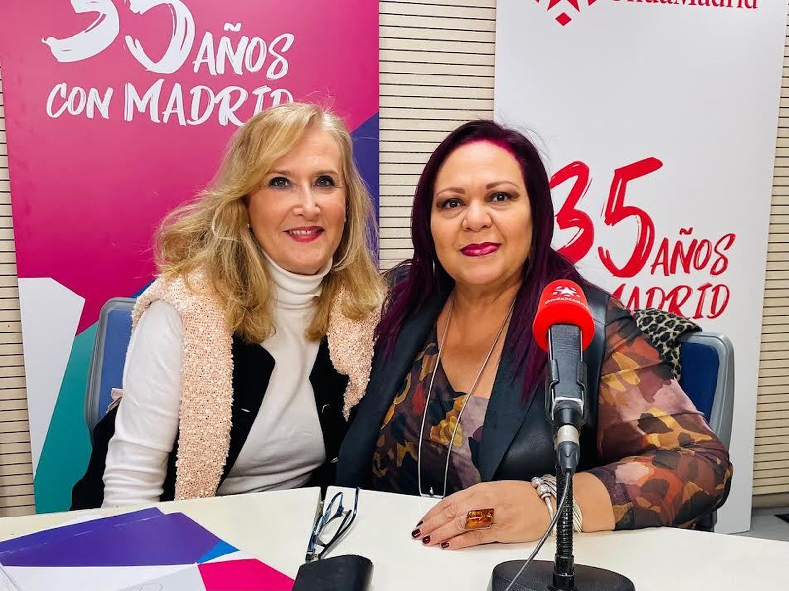 Nieves Herrero y Edith Salazar