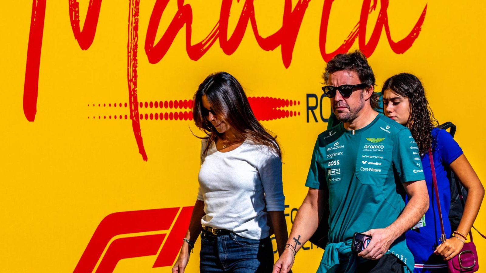 El piloto español Fernando Alonso (Aston Martin), a su llegada al Madring de Madrid