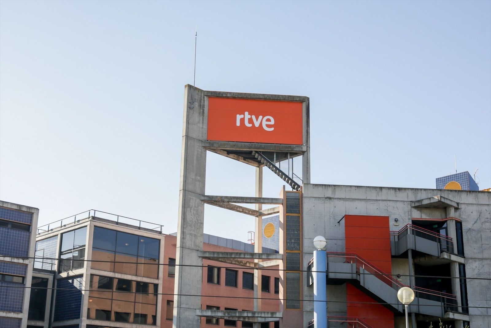 El sindicato UGT de RTVE pide no votar al PP ni a Vox