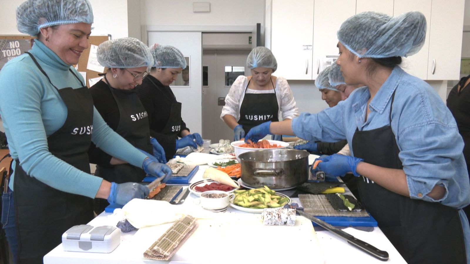 Sushita y Cáritas ponen en marcha una escuela de sushi con prácticas en restaurantes