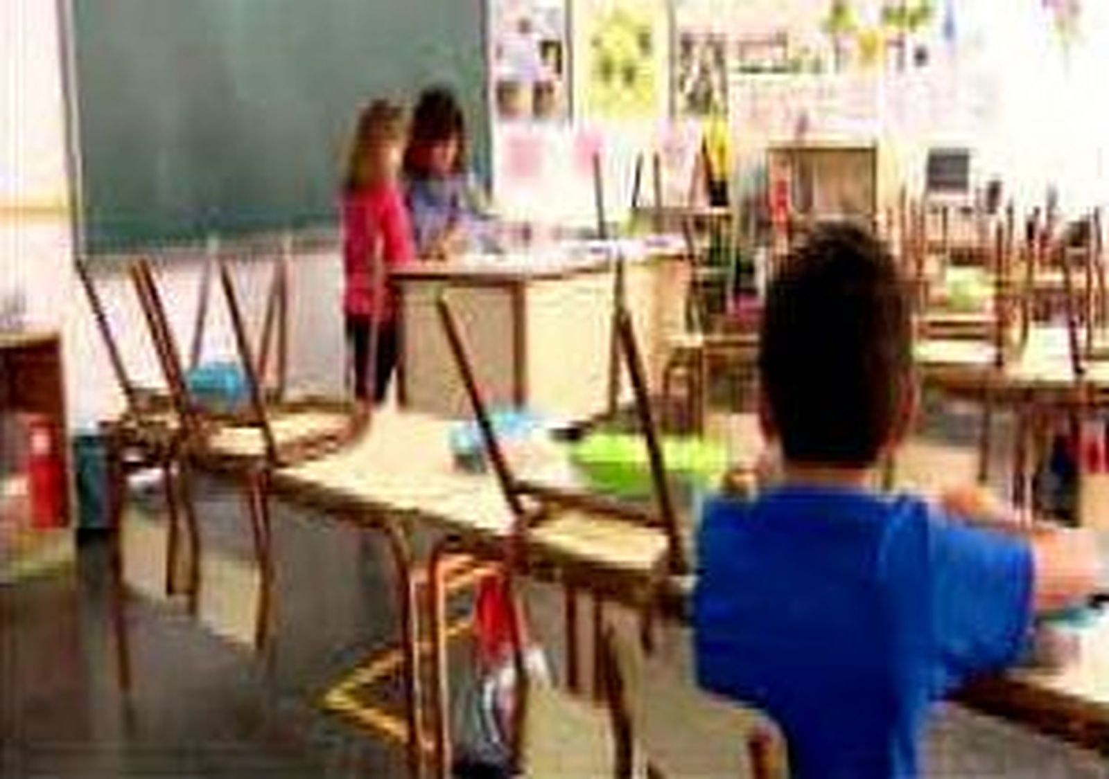 Abren los colegios en Lorca aunque con muy escasa presencia de alumnos