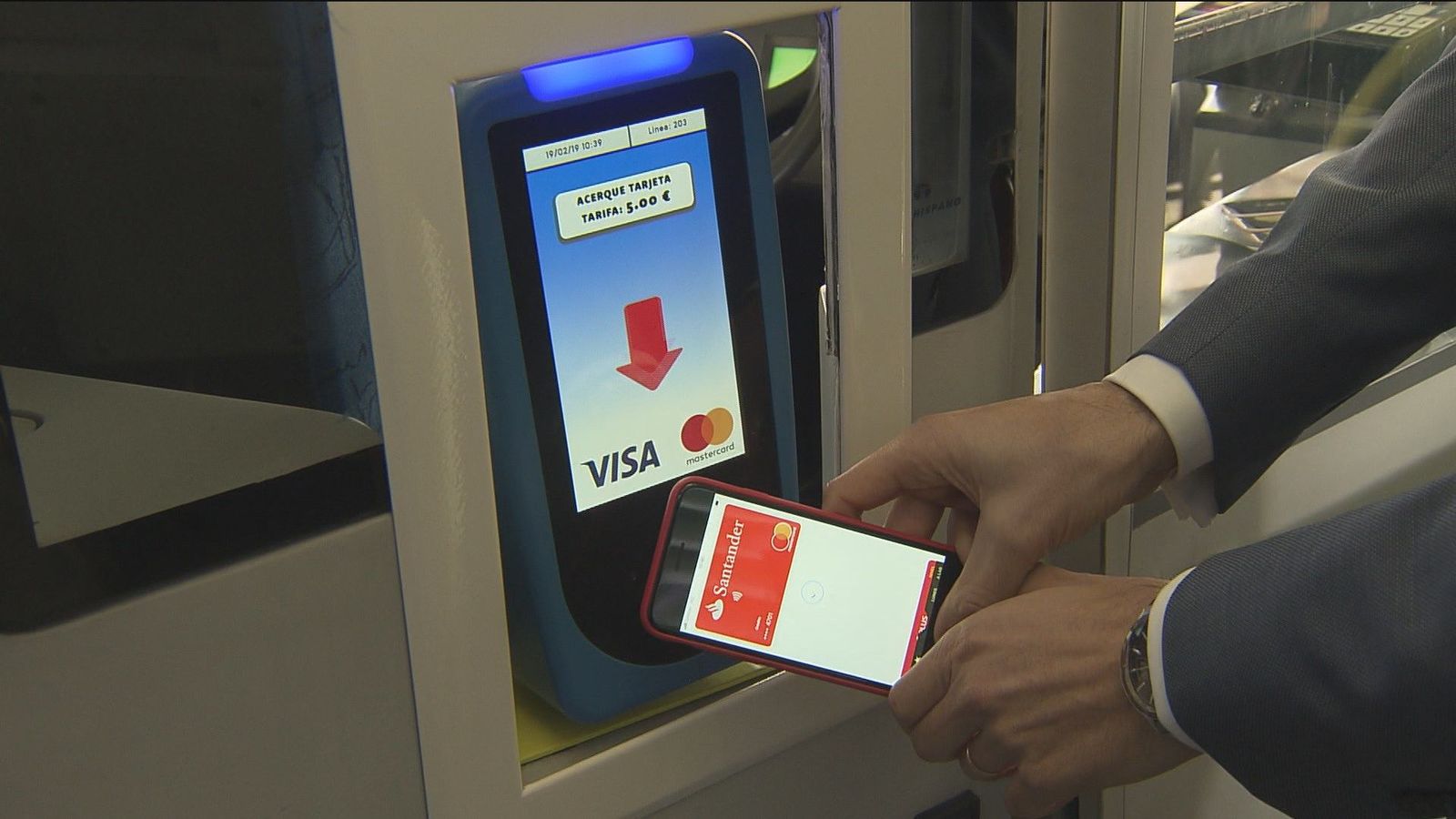 En abril se podrá pagar el billete sencillo de la EMT con la tarjeta o el móvil