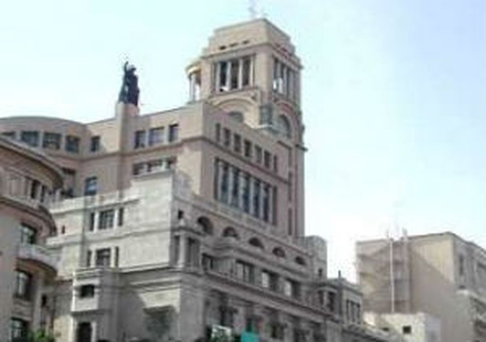 Un hombre intenta quemar sin éxito la  librería Antonio Machado del Círculo de Bellas Artes