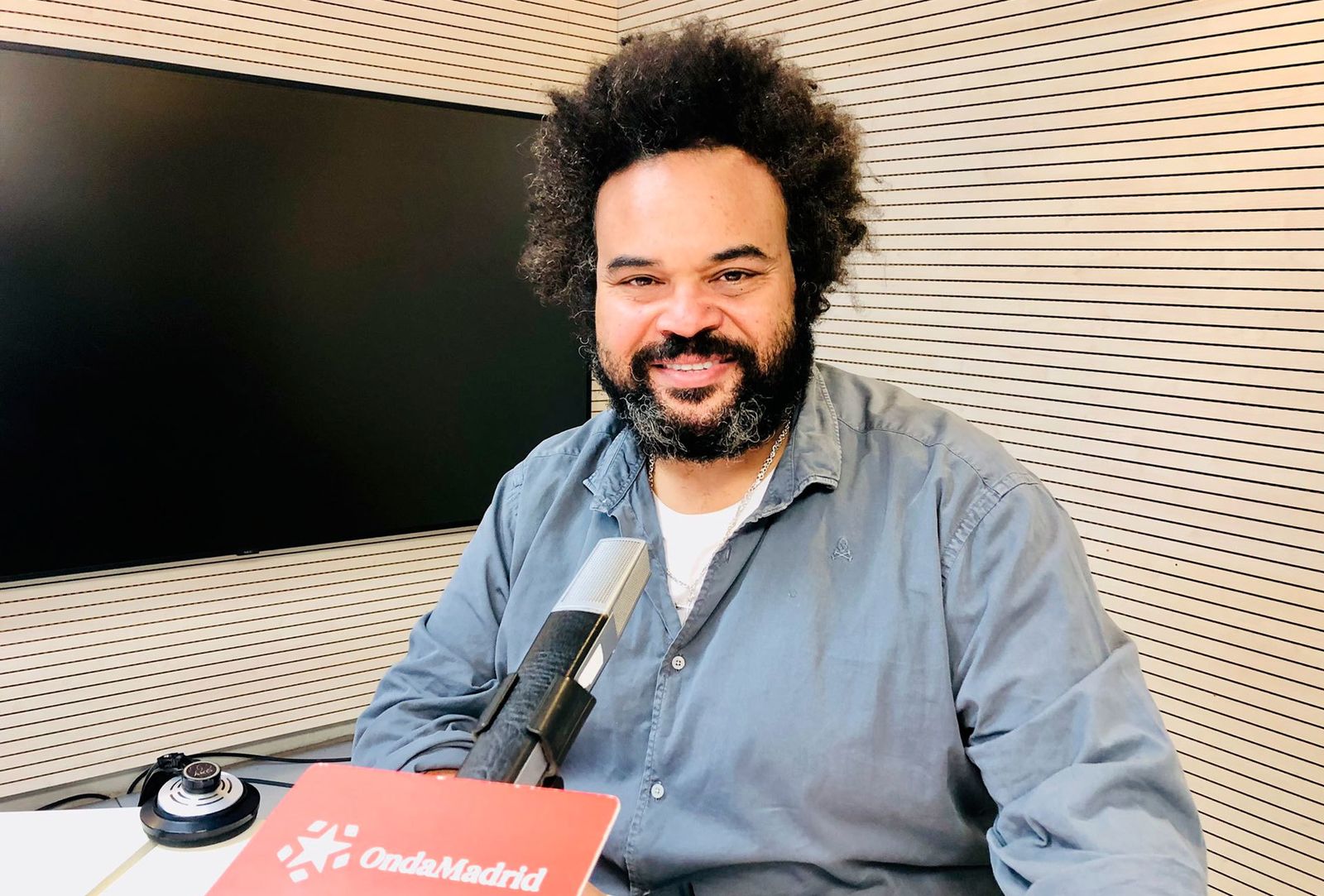 CARLOS JEAN