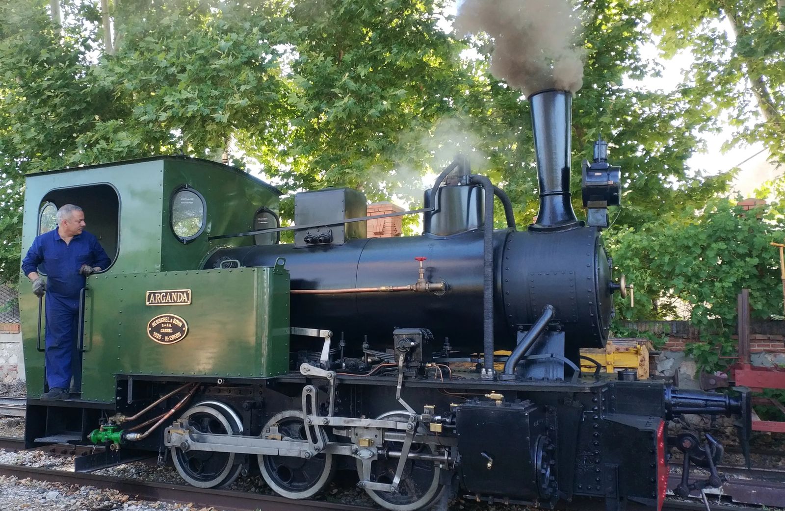 Locomotora 'Arganda' restaurada por la asociación 'Vapor Madrid'