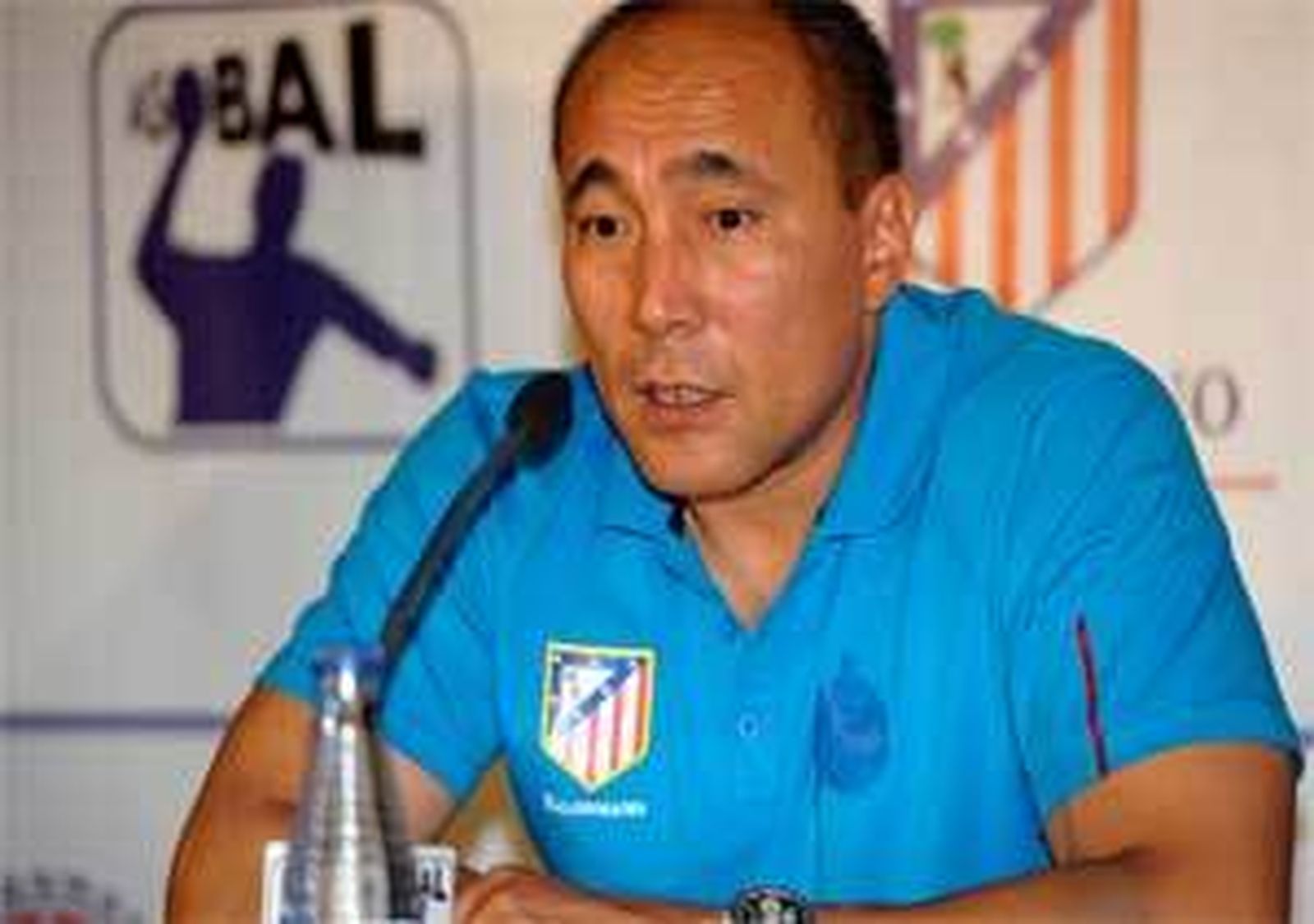 Dujshebaev: "Me quedo, porque el equipo me necesita y quiero ayudar"