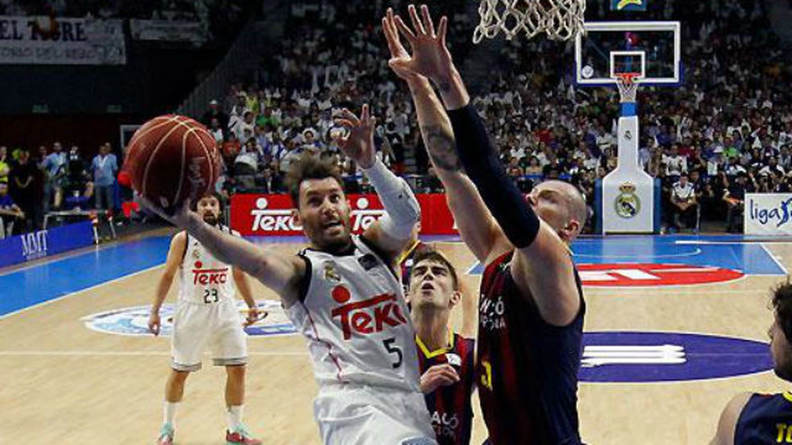 Rudy Fernández ante el Barcelona