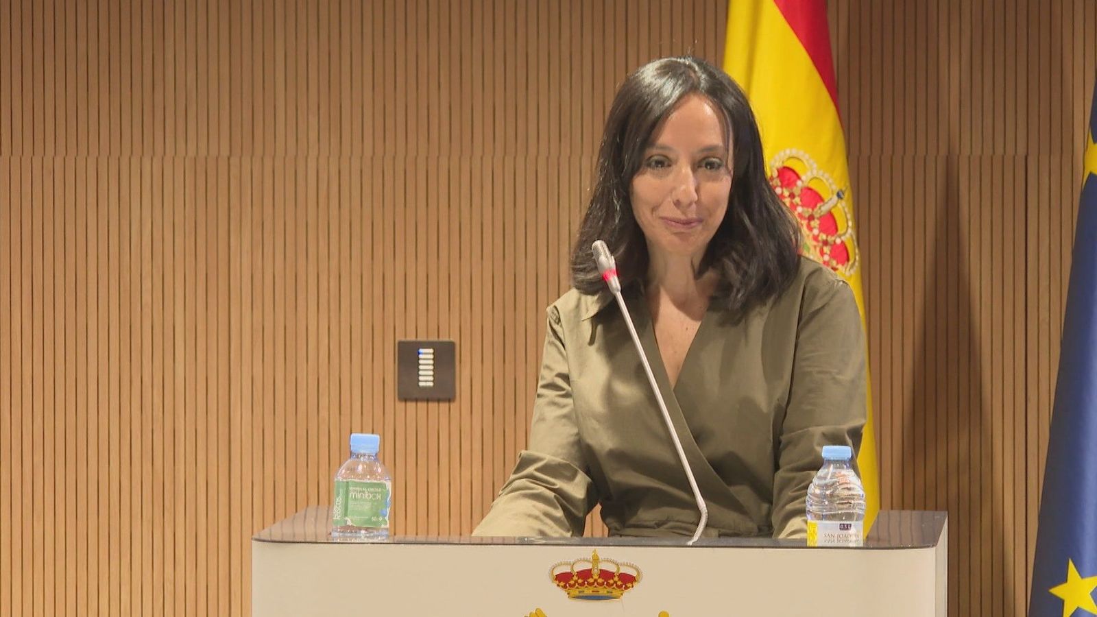 El Gobierno ratifica su "confianza" en la directora de la Guardia Civil horas antes de comparecer en el Senado