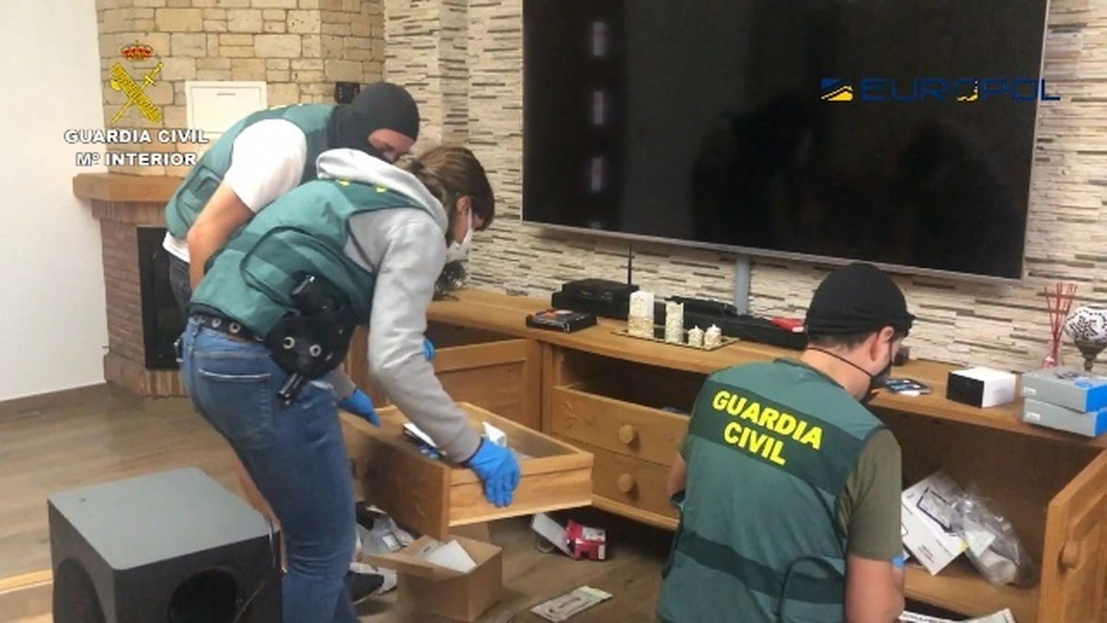 Agentes de la Guardia Civil  en la Operación Tortilla