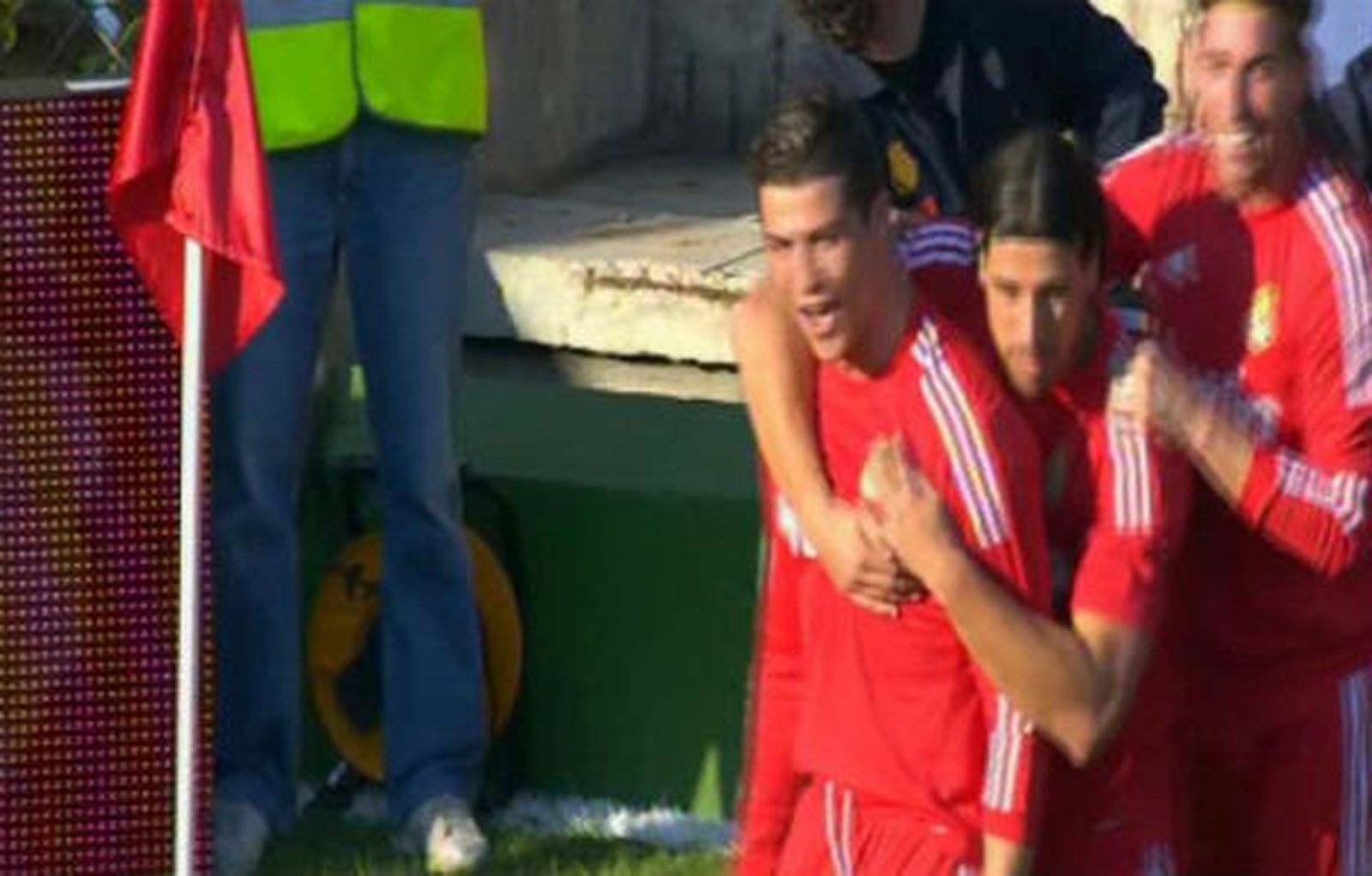 Ronaldo vence al Rayo