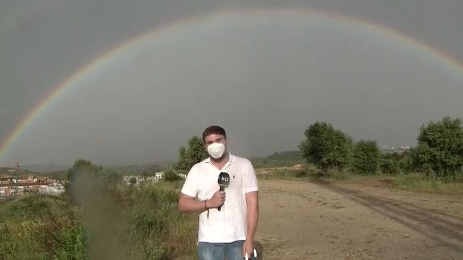 Mayo termina entre tormentas