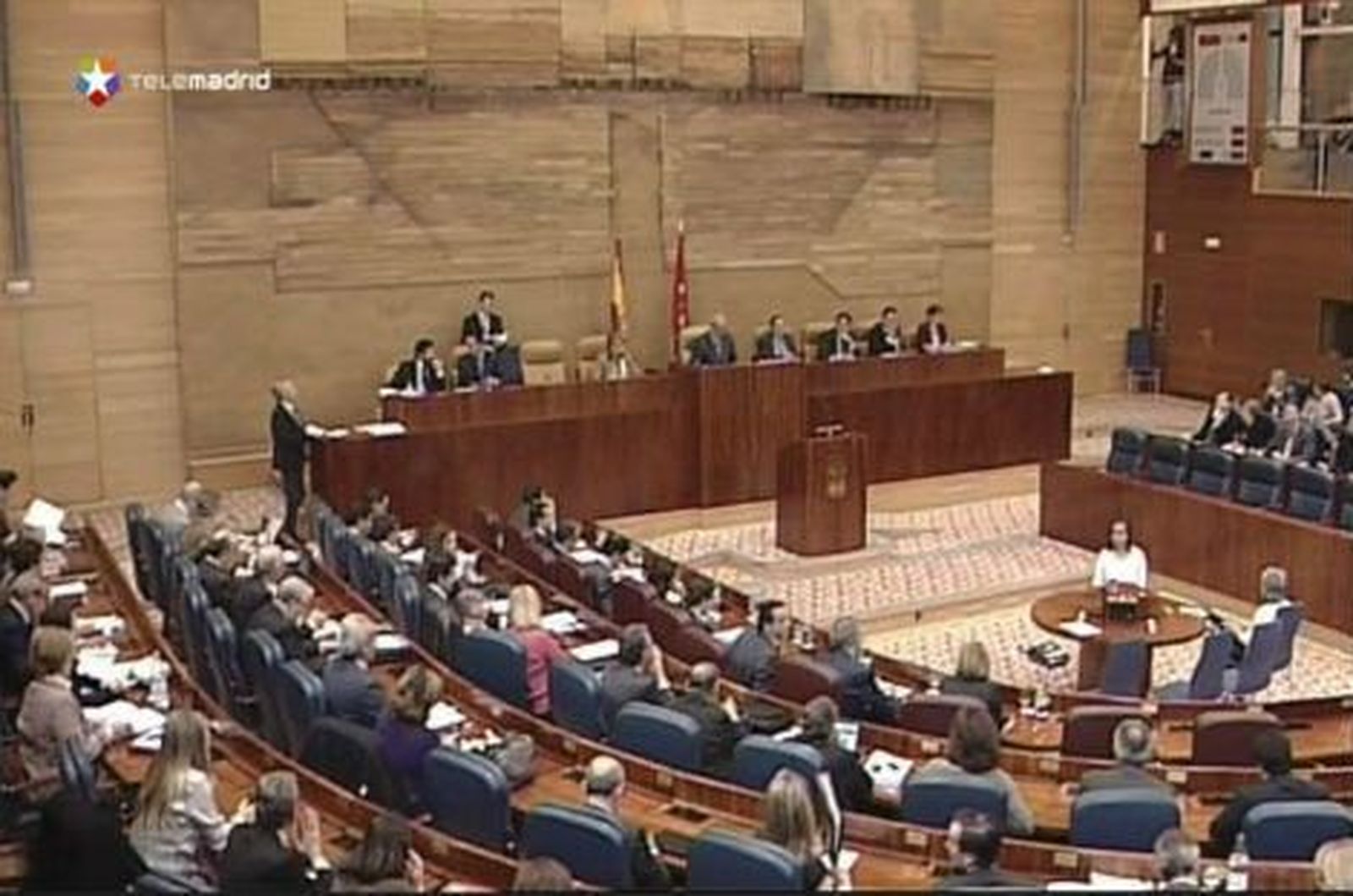 El PP apuesta por una Asamblea de Madrid de 65 diputados