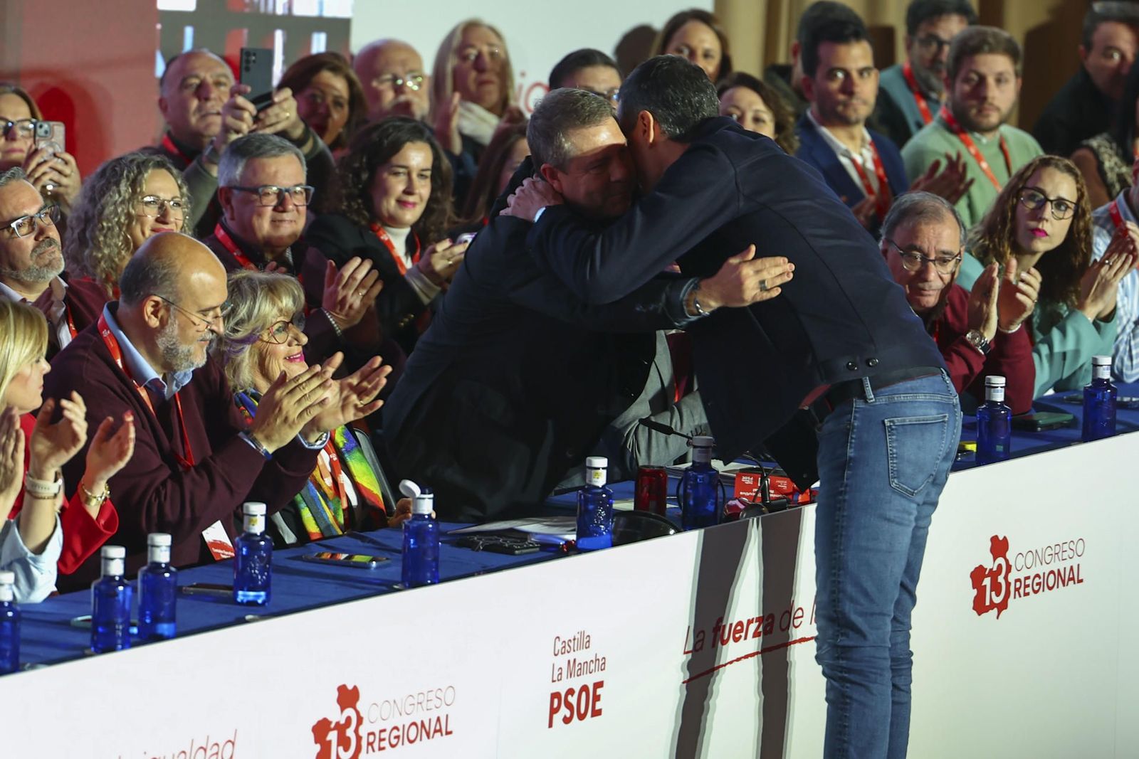 Sánchez felicita a Page por su reelección y le ofrece su apoyo: "Estamos contigo"