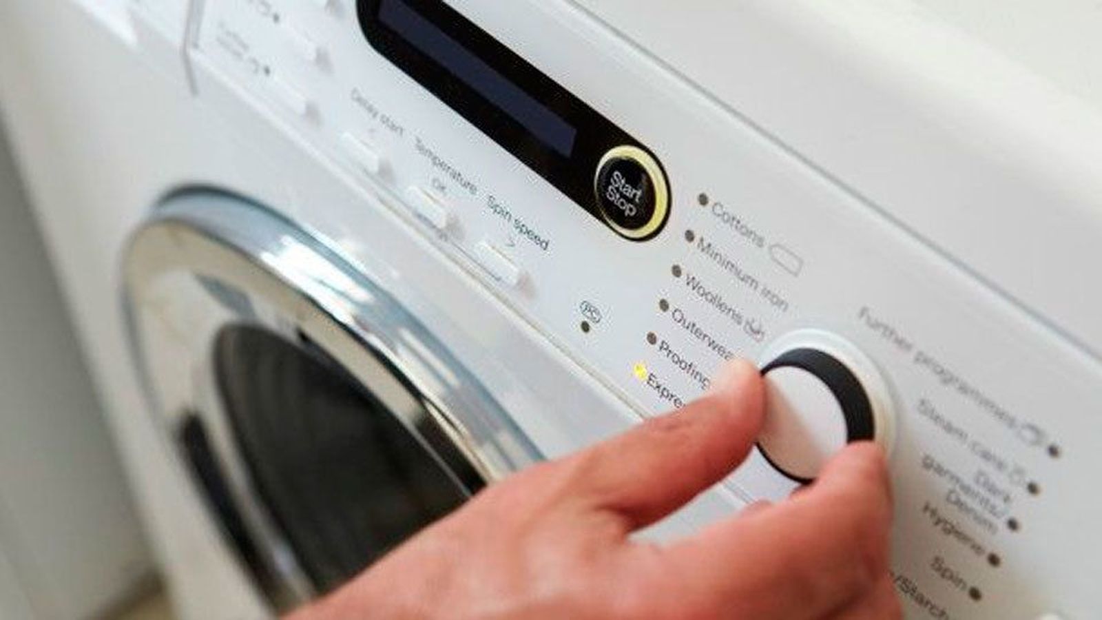 El precio de la electricidad en tarifa horaria alcanza el nivel más alto del año