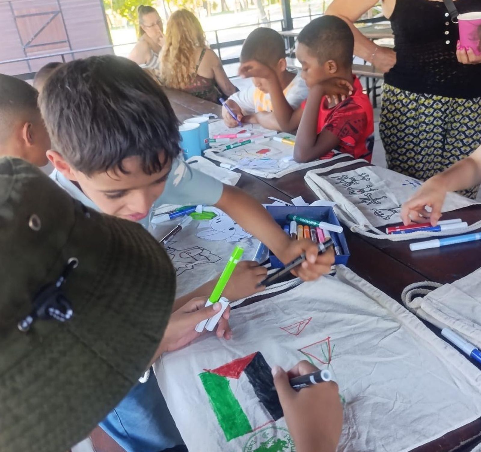 Niños saharauis durante una actividad organizada en Fuenlabrada