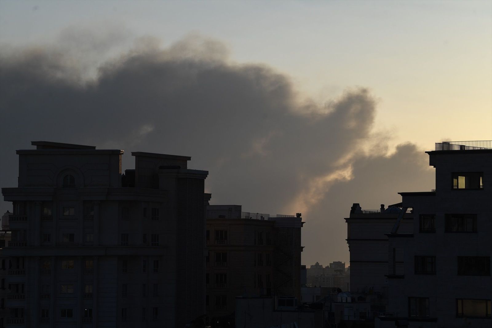 Israel asegura haber bombardeado decenas de centros de mando del régimen iraní