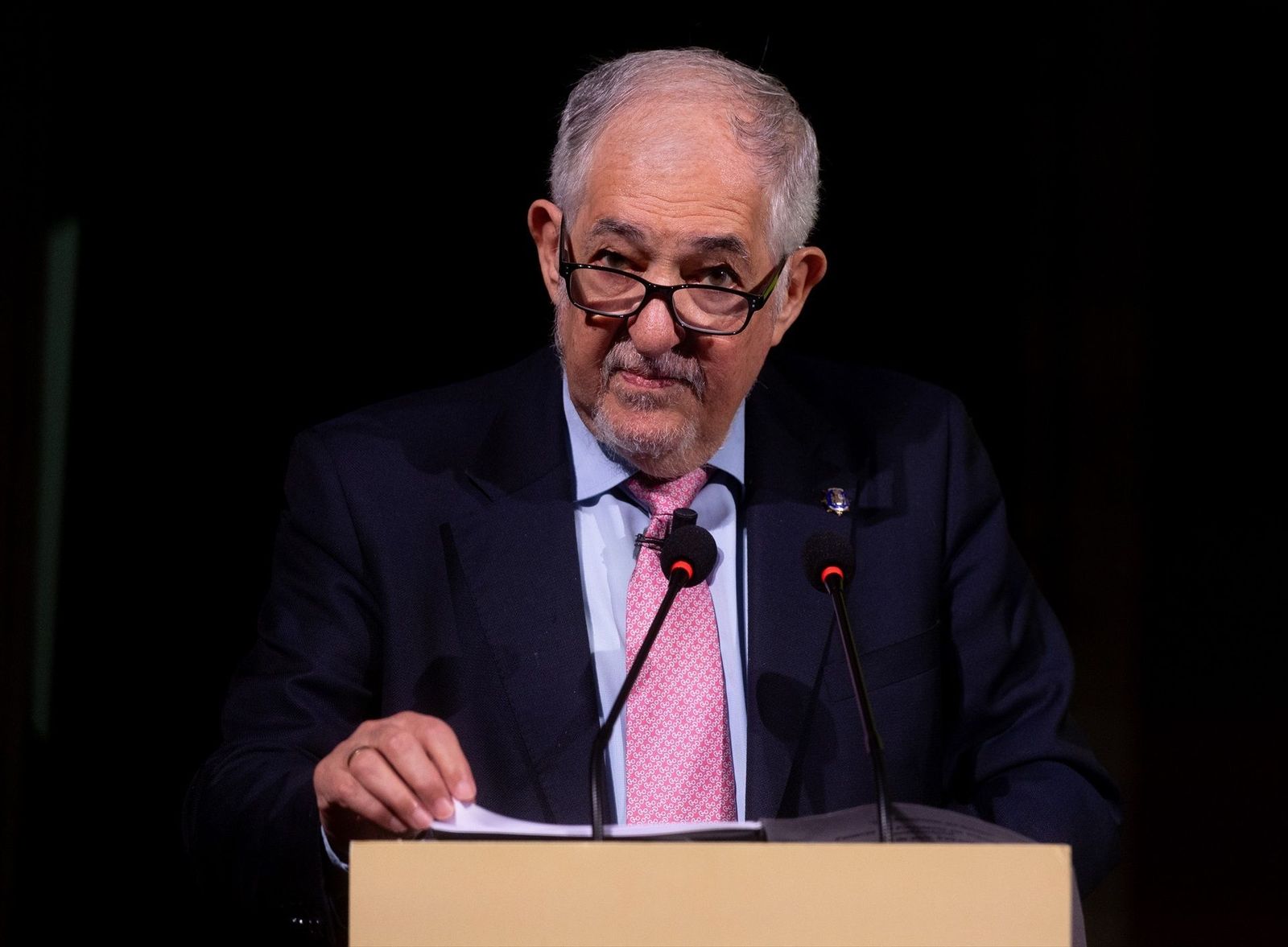 Conde Pumpido dice que el TC no impedirá la consulta al TJUE sobre los ERE