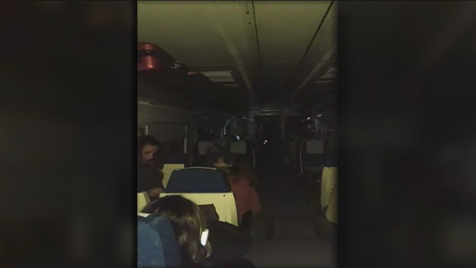 Una avería deja encerrados a oscuras a 160 pasajeros en un tren en Extremadura