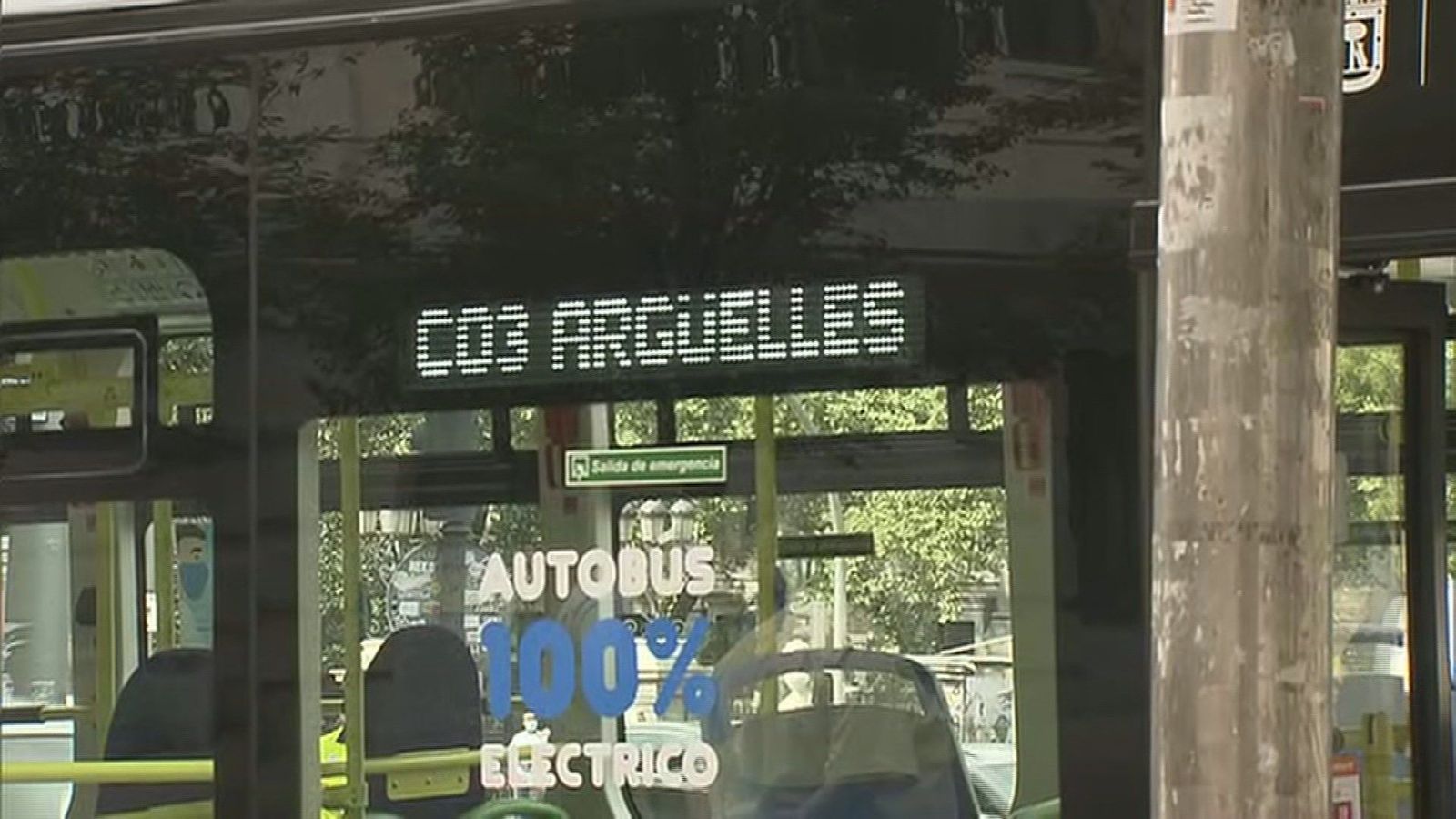 Comienza a circular el nuevo autobús eléctrico que rodea Madrid Central