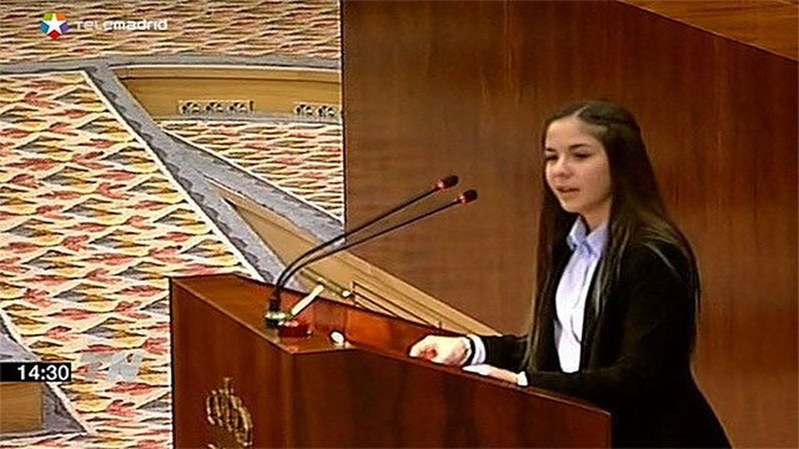 Alumnos de Institutos Bilingües de la Comunidad toman la palabra en la Asamblea
