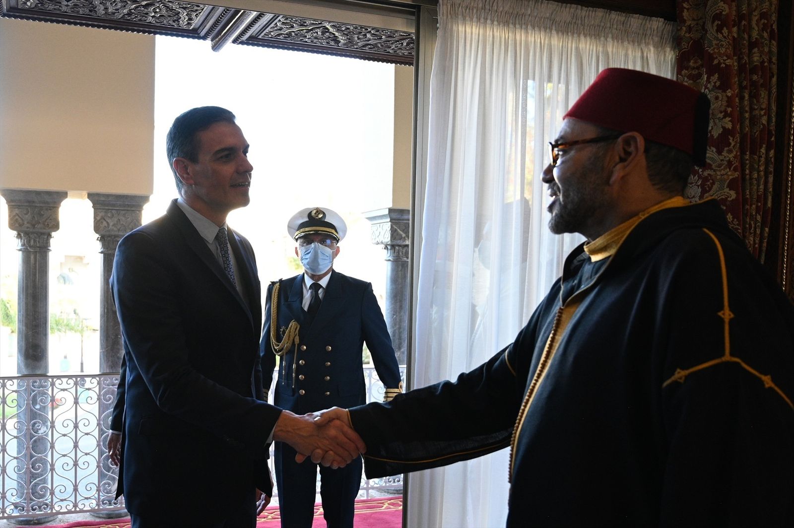 El presidente del Gobierno, Pedro Sánchez, durante su reunión con el Rey Mohamed VI en Rabat el pasado mes de abril