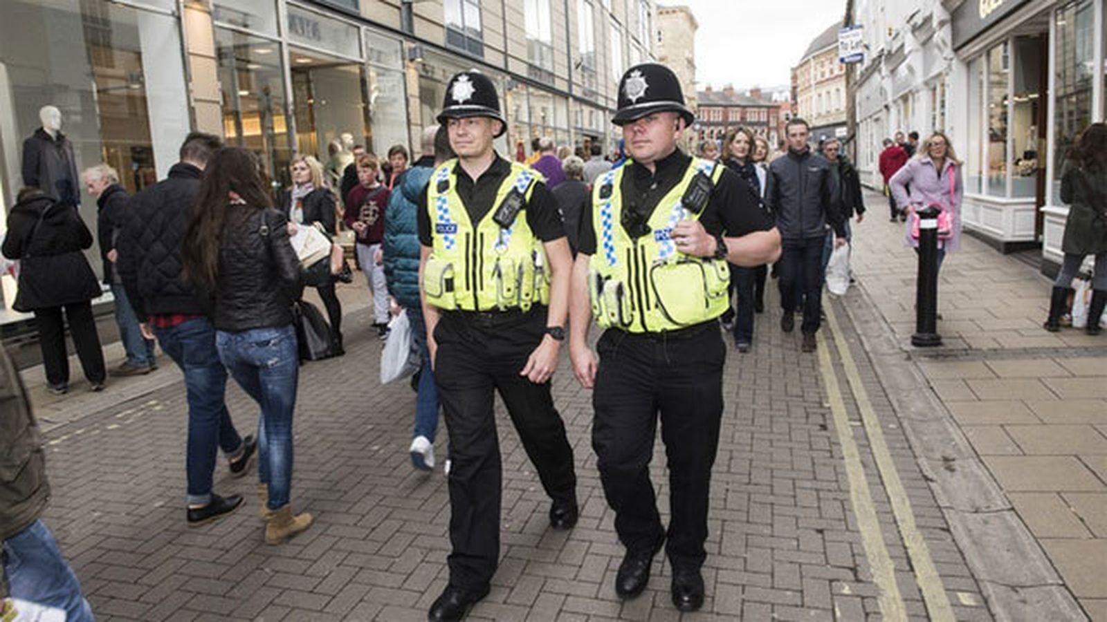 Policías británicos